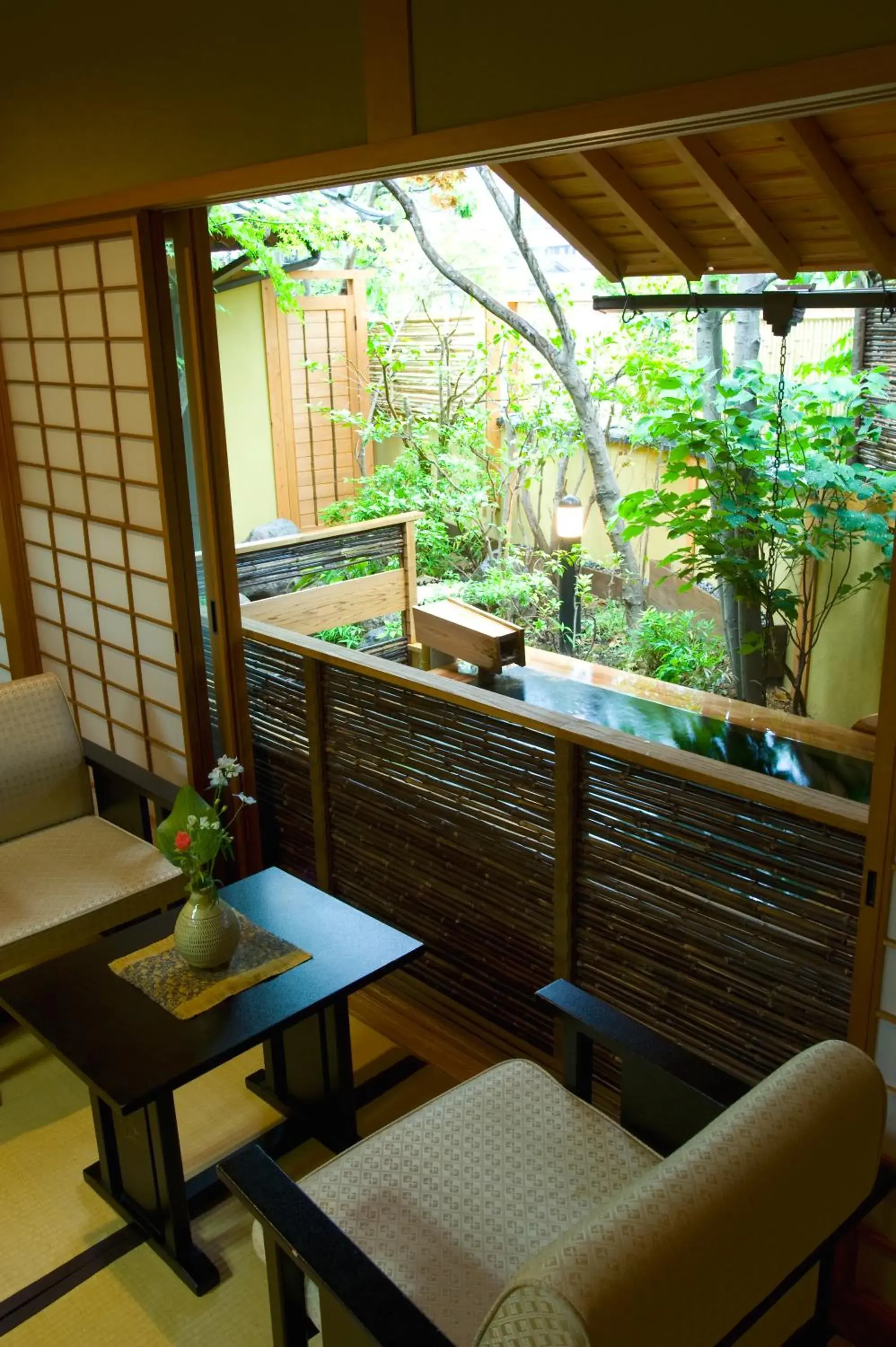 Photo of the whole room in Yufuin Santoukan Photo of the whole room in Yufuin Santoukan