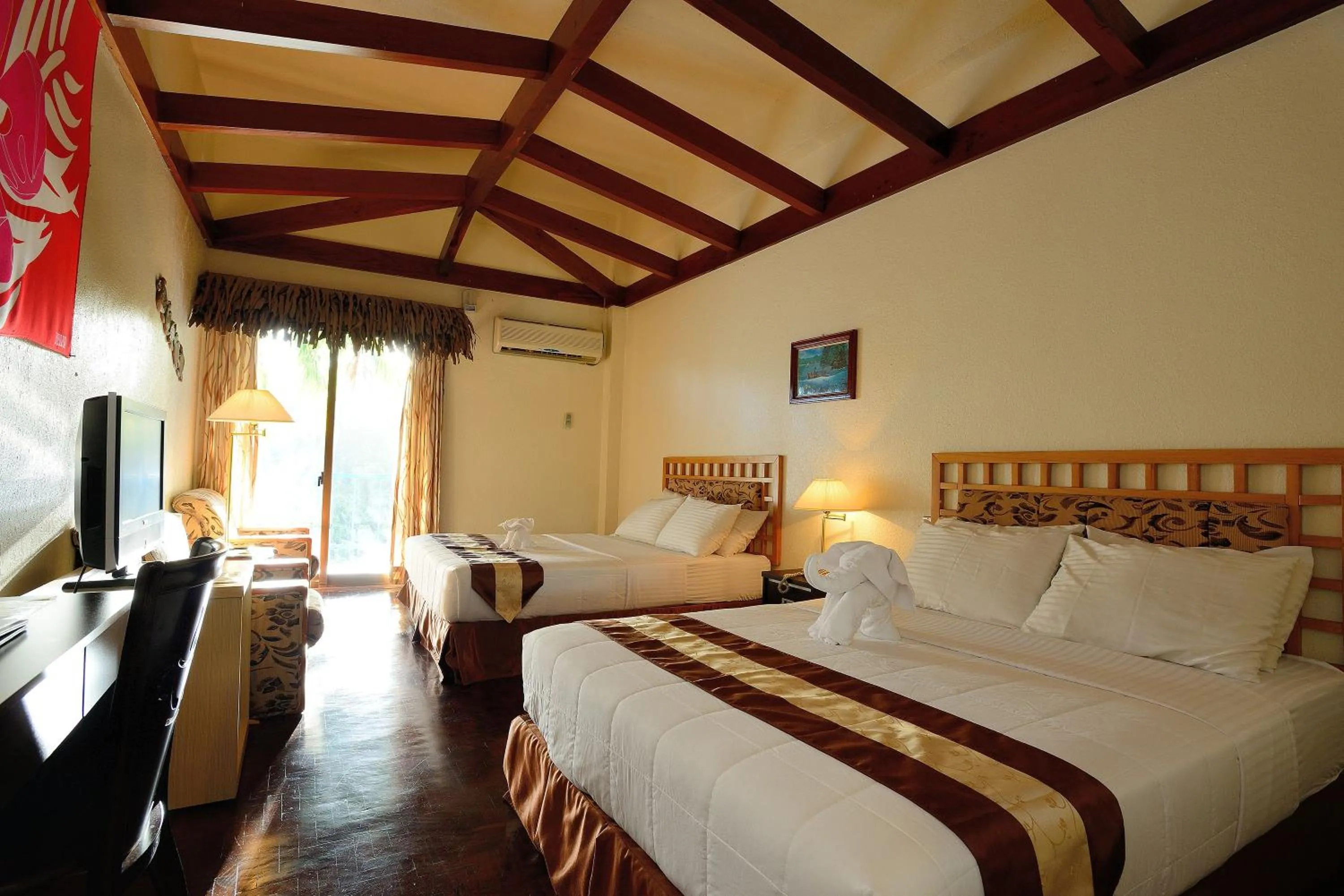 Day, Bed in Airai Water Paradise Hotel & Spa