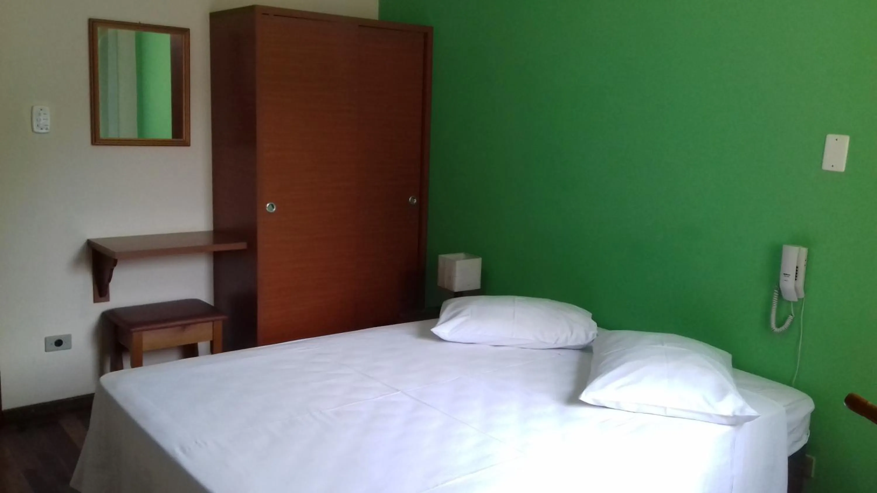 Bed in Hotel Modelo