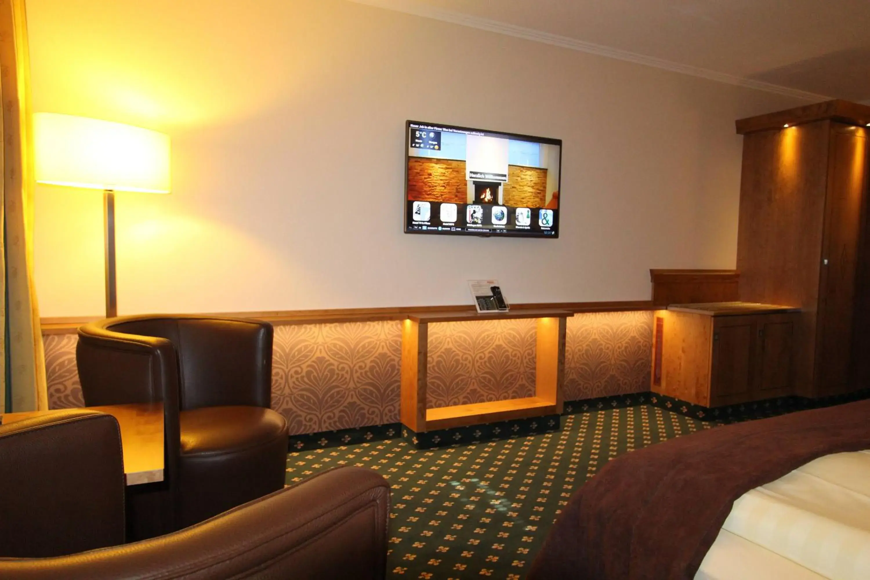 Large Double Room in Eden-Hotel Large Double Room in Eden-Hotel