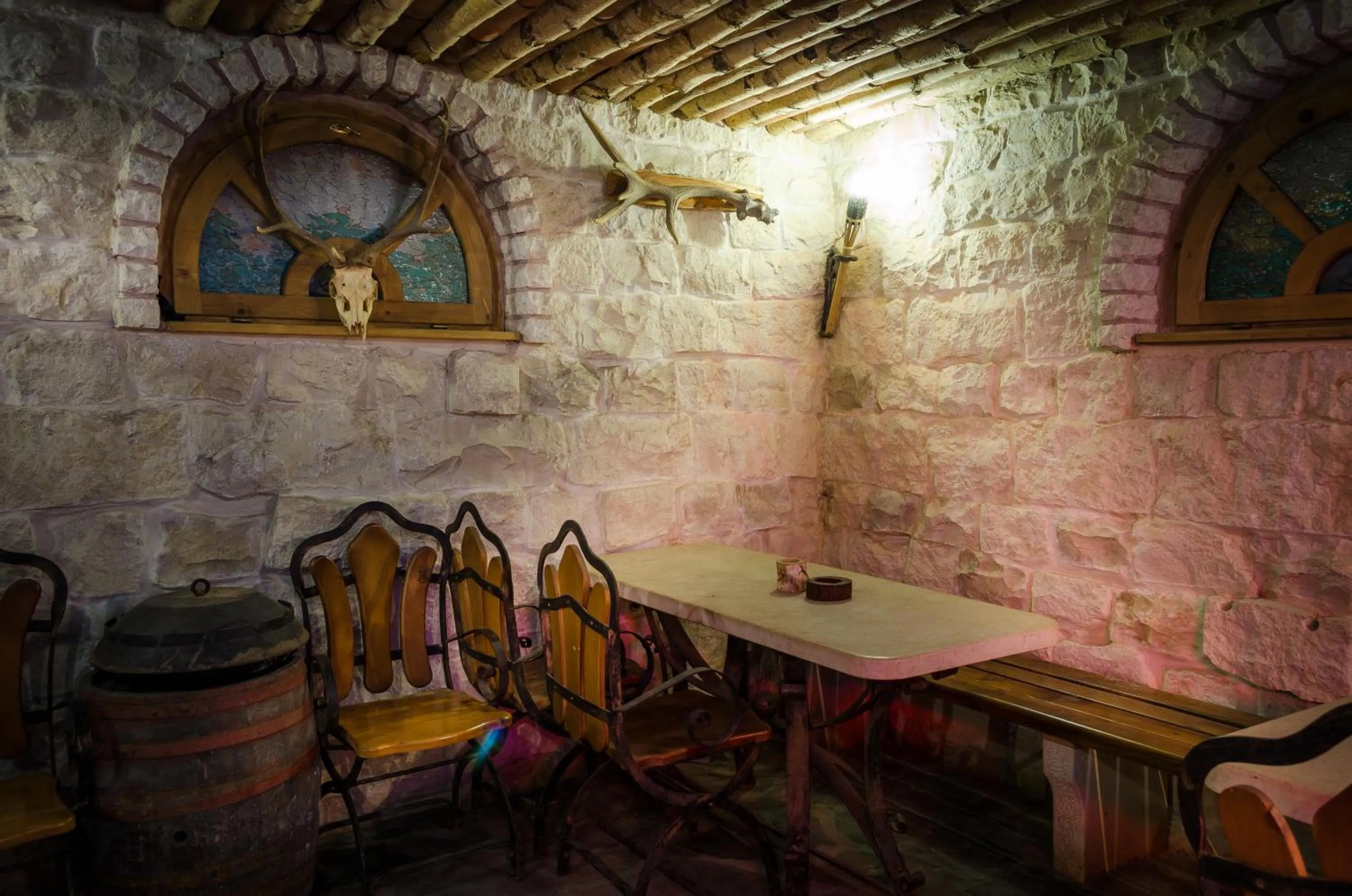 Restaurant/places to eat in Kalypso Hotel