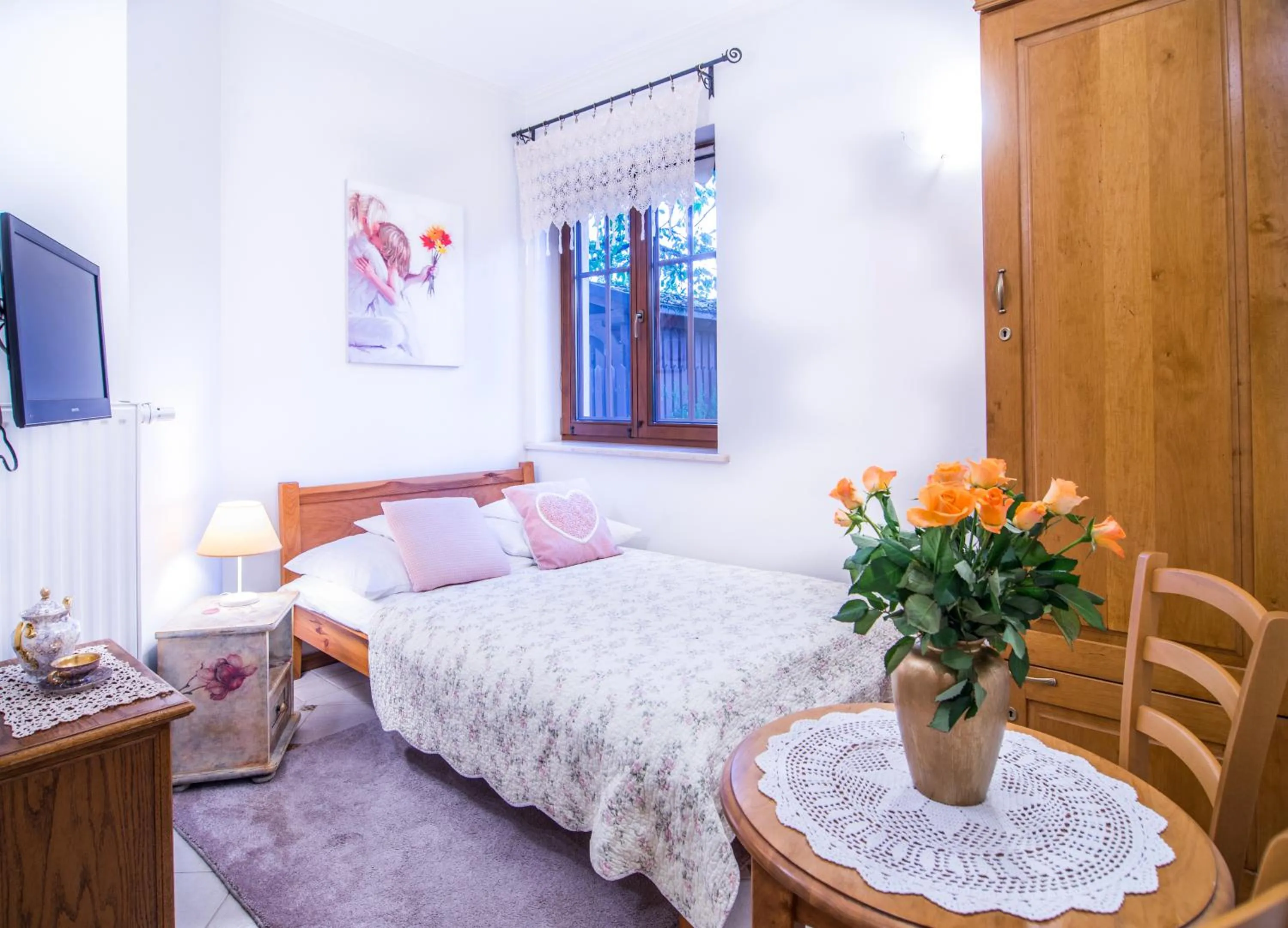 Bed in Hotel Dwa Księżyce