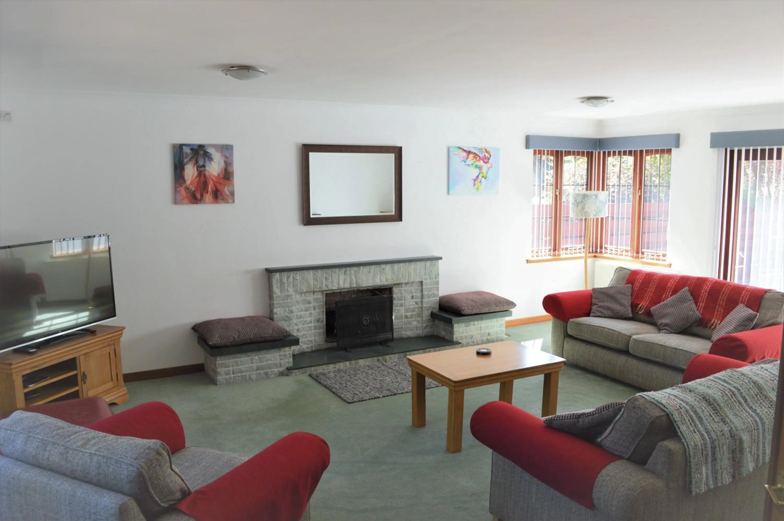 Living room in Auburn Cottage