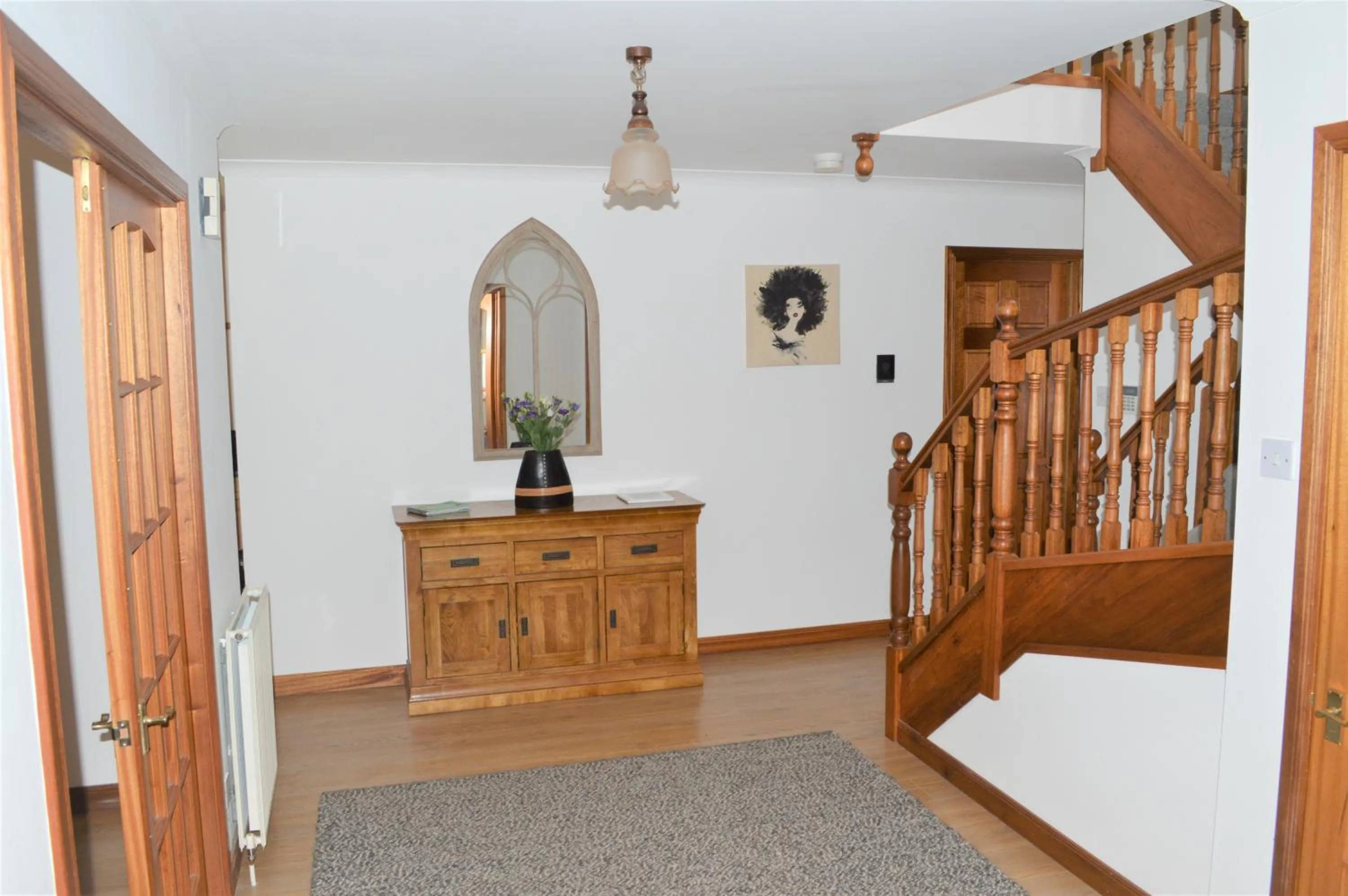Photo of the whole room in Auburn Cottage