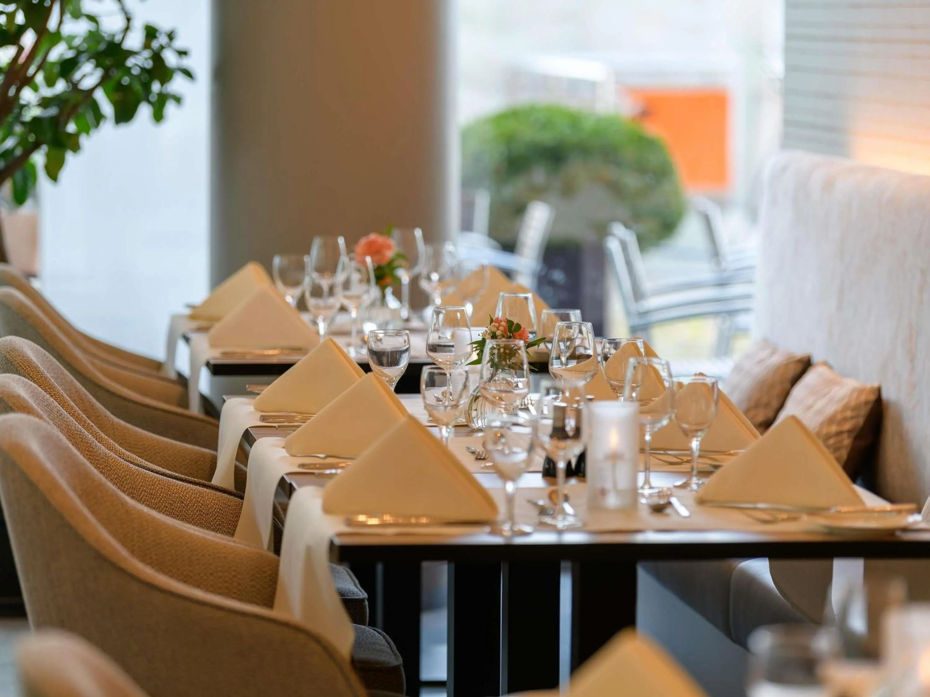 Restaurant/places to eat in Novotel München Messe