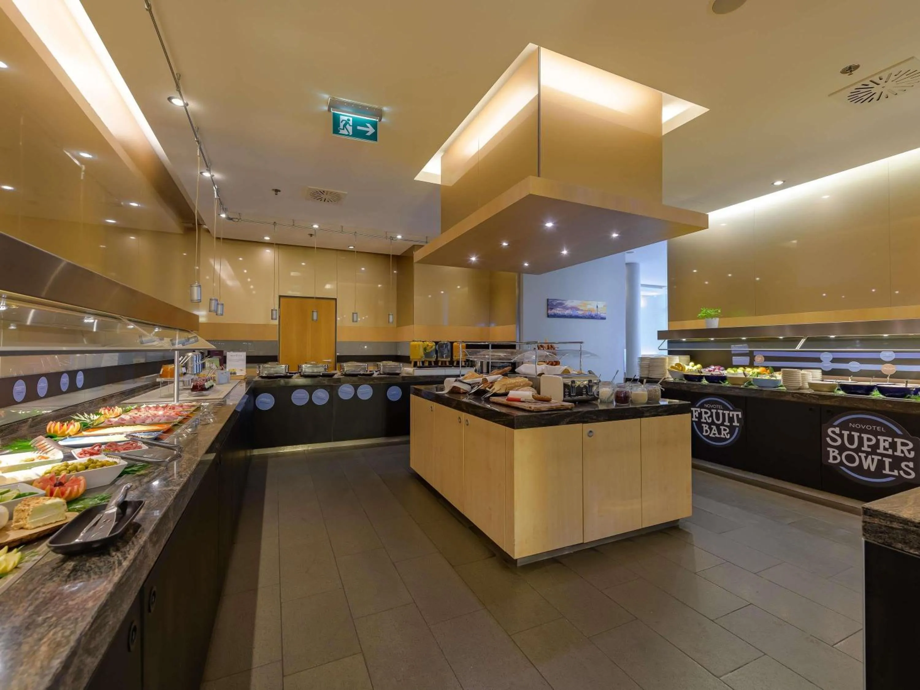 Breakfast in Novotel München Messe