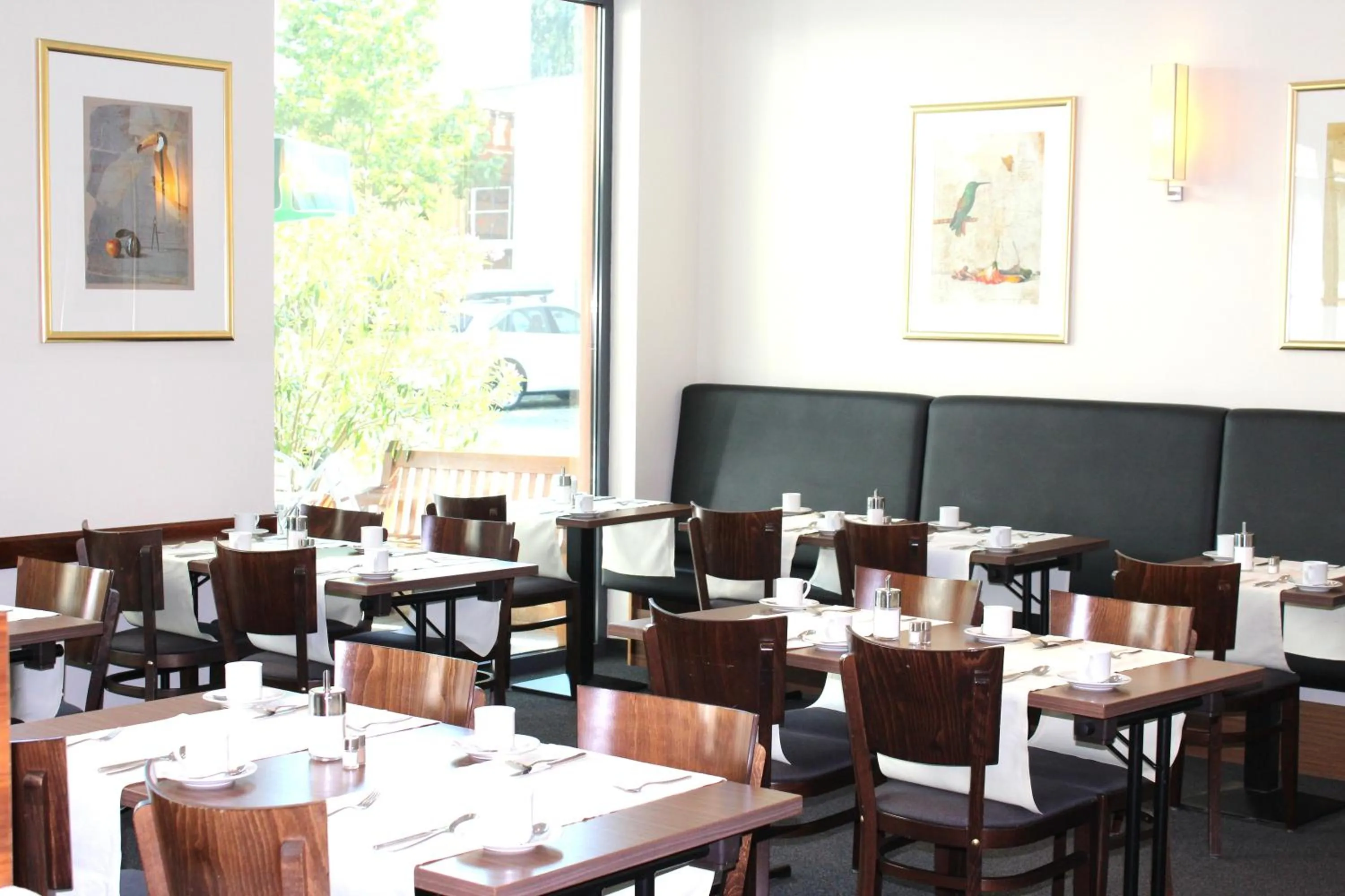 Restaurant/places to eat in Best Western Hotel Nürnberg City West