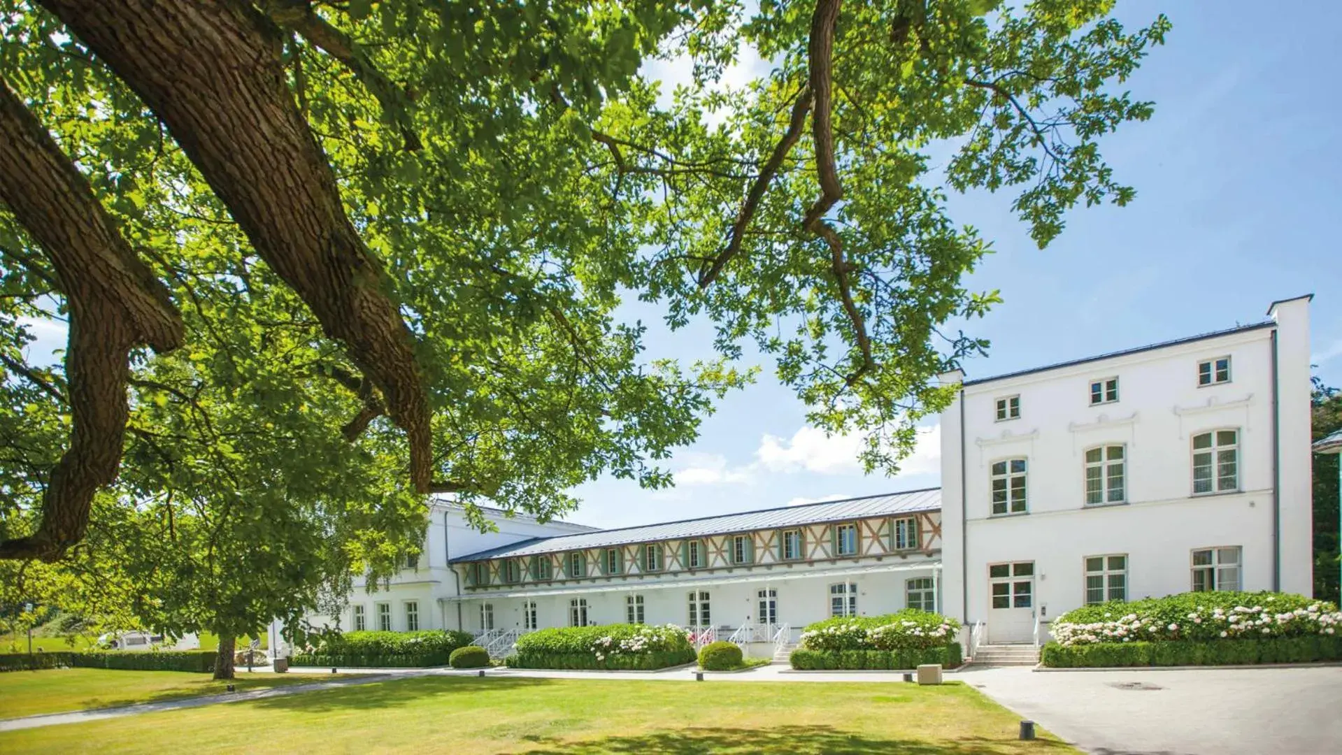 Property building in Grand Hotel Heiligendamm - The Leading Hotels of the World Property building in Grand Hotel Heiligendamm - The Leading Hotels of the World