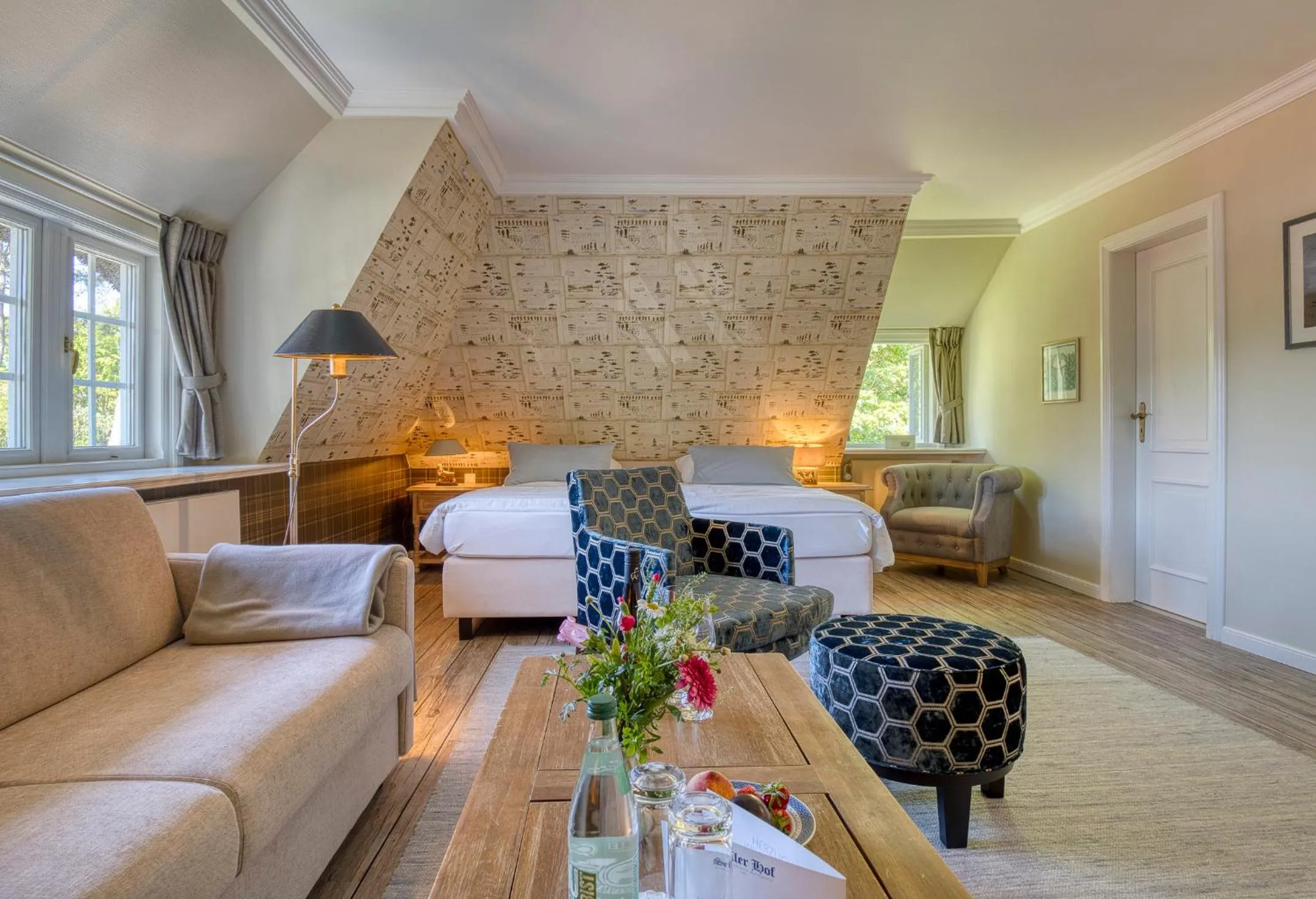 Living room, Bed in Boutiquehotel Seiler Hof Keitum