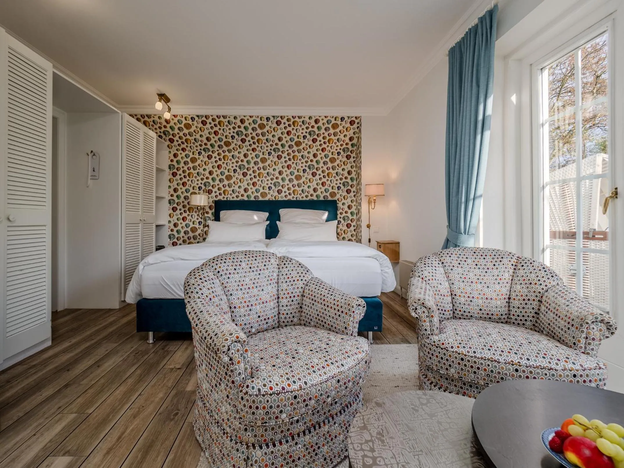 Photo of the whole room, Bed in Boutiquehotel Seiler Hof Keitum