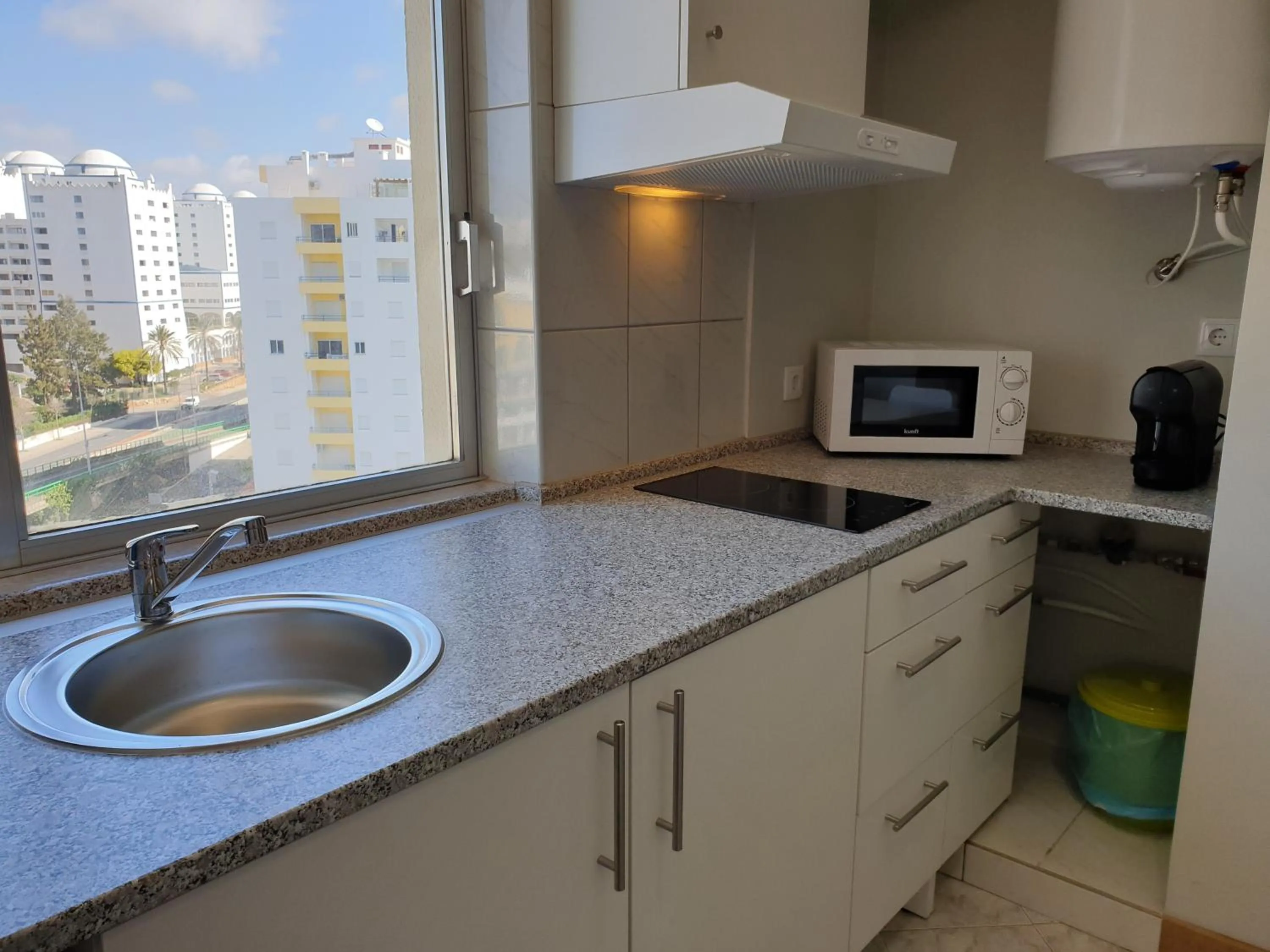 Kitchen or kitchenette in Tarik by Atlantichotels - AL