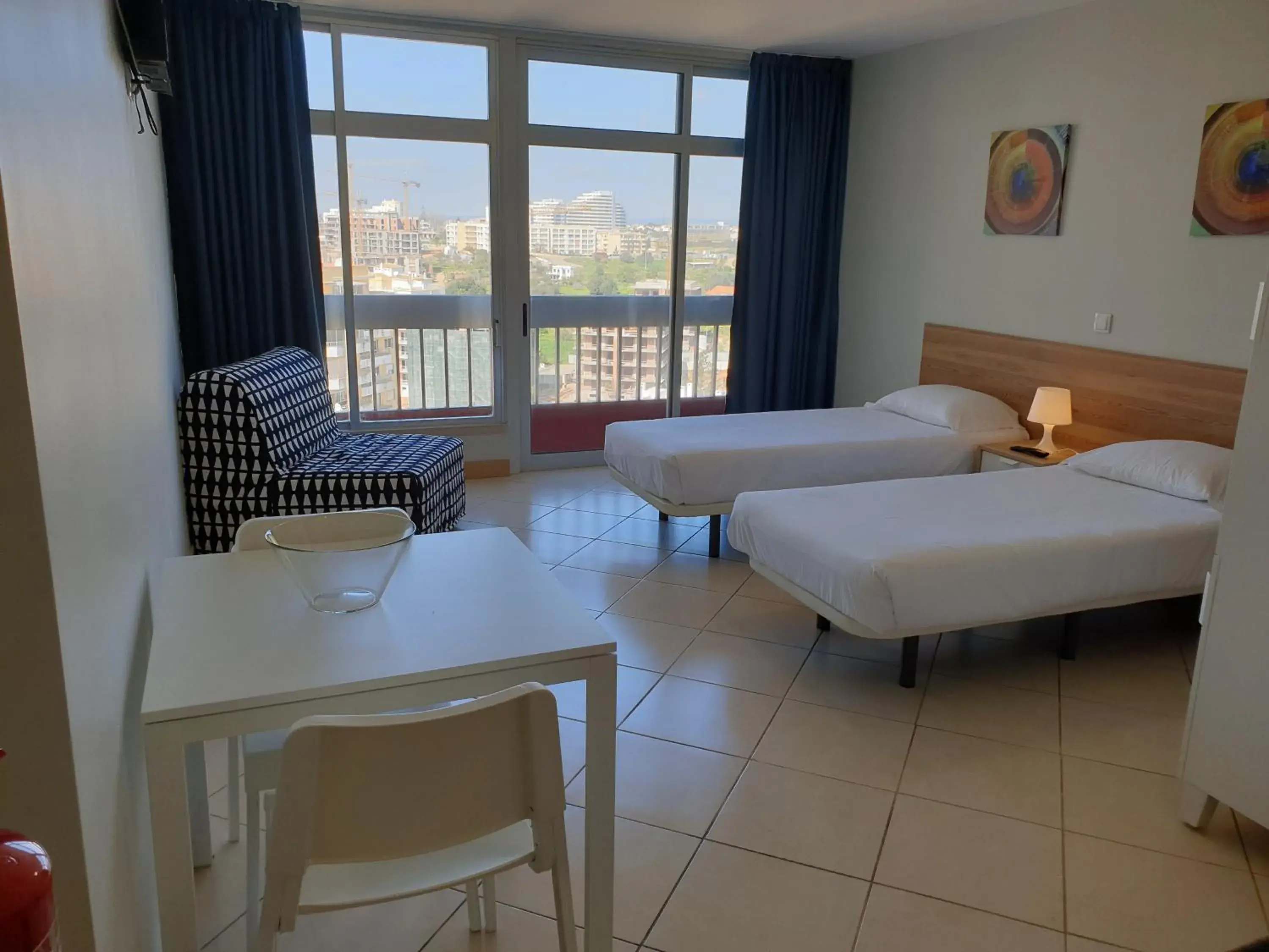 Photo of the whole room, Bed in Tarik by Atlantichotels - AL Photo of the whole room, Bed in Tarik by Atlantichotels - AL