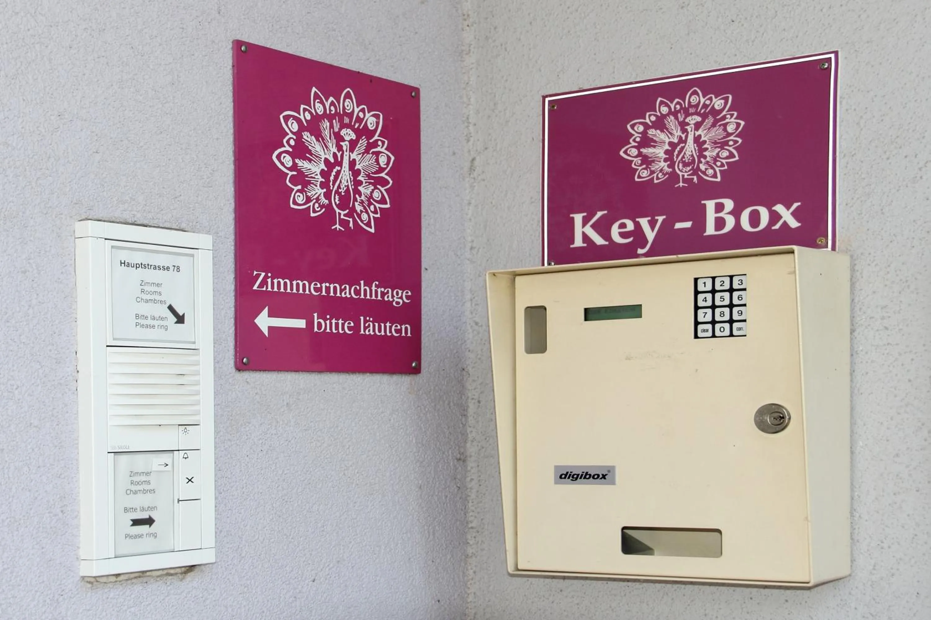 Facade/entrance in TIPTOP Hotel Garni Pfauen