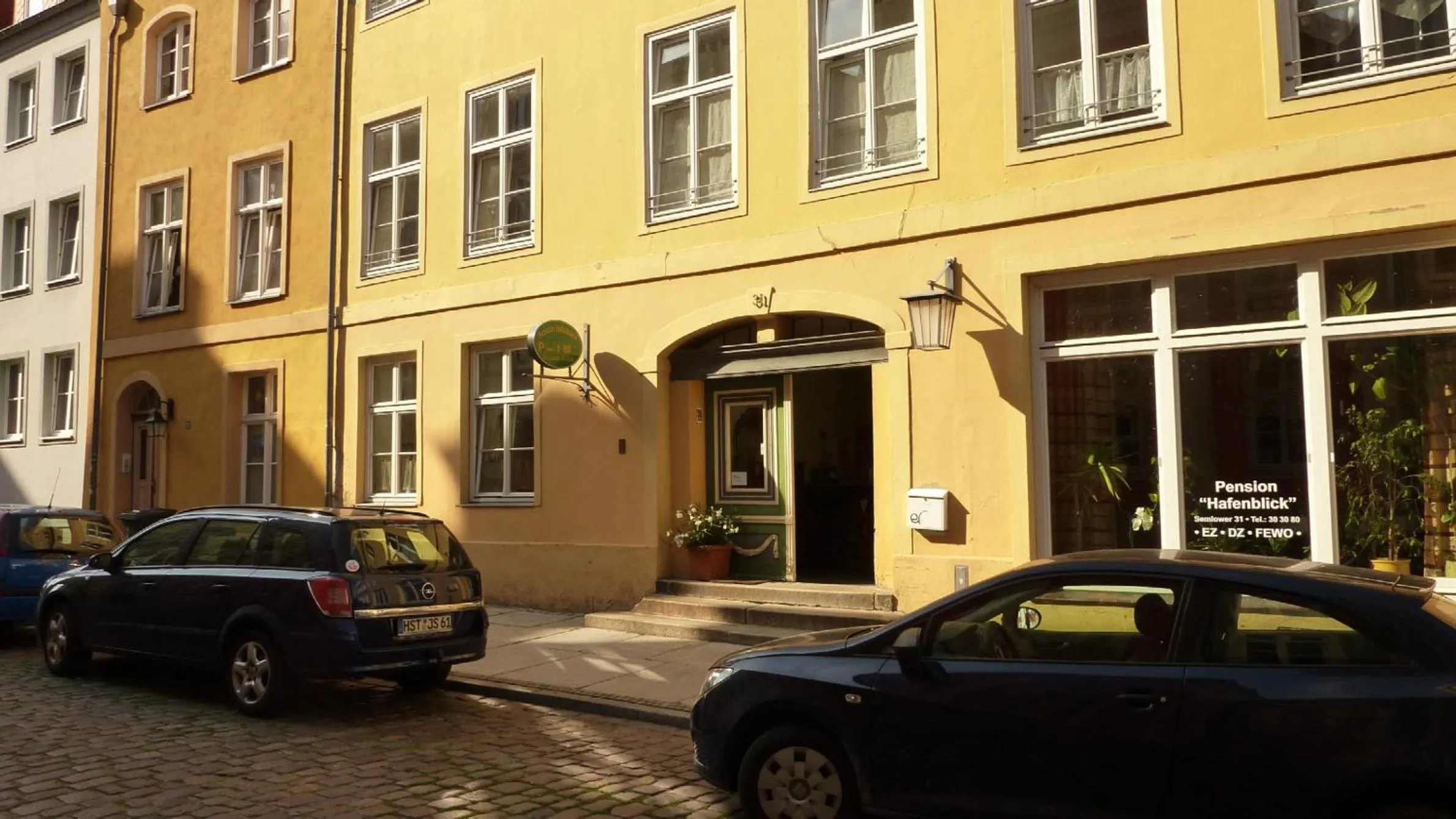 Facade/entrance in Altstadt Pension Hafenblick