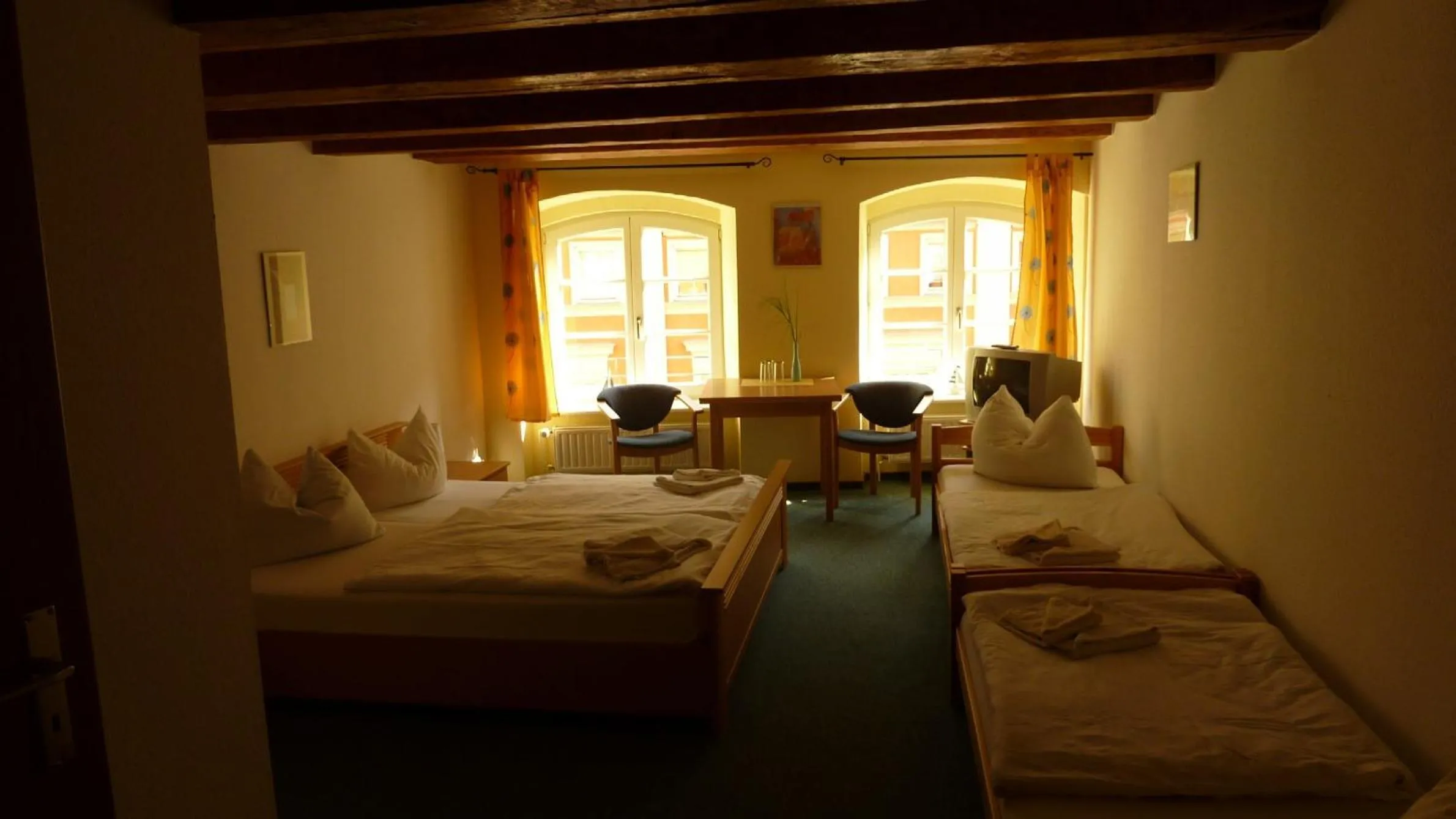 Photo of the whole room, Bed in Altstadt Pension Hafenblick