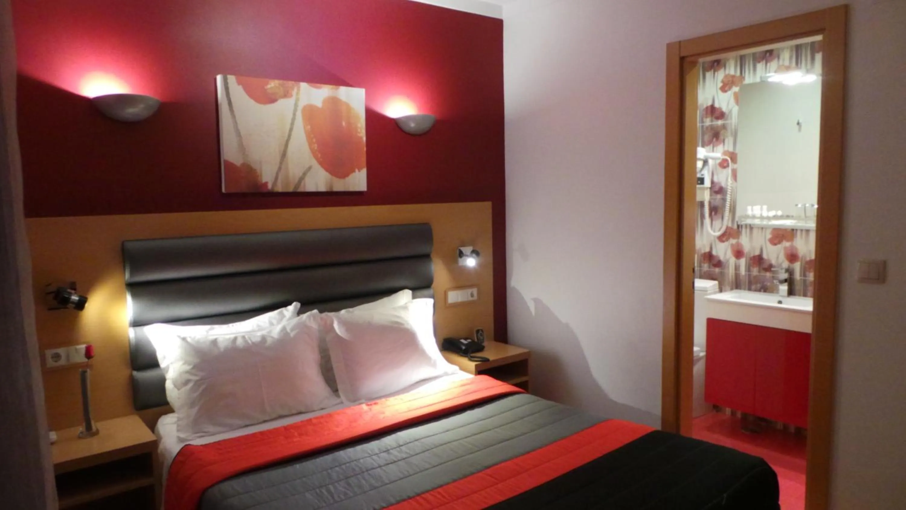 Bedroom, Bed in Dom João Glamour Hotel