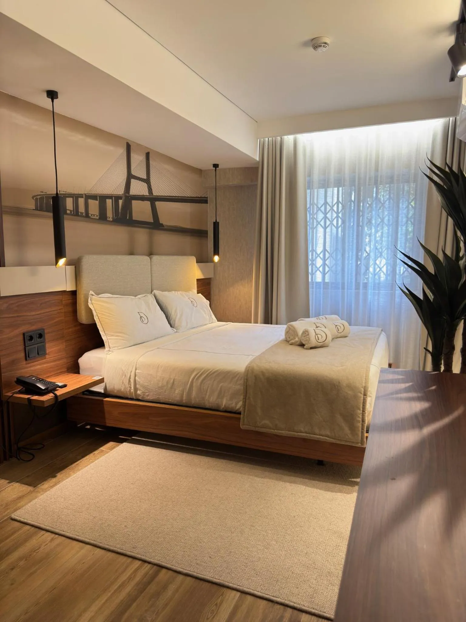 Photo of the whole room, Bed in Dom João Glamour Hotel