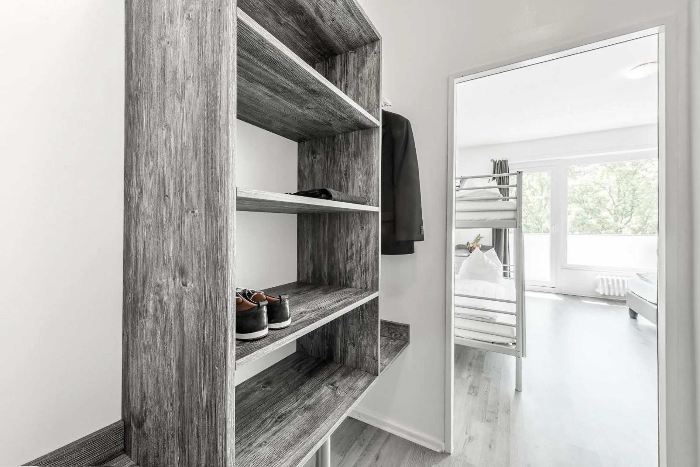 Decorative detail, Kitchen/Kitchenette in Alecsa Hotel am Olympiastadion