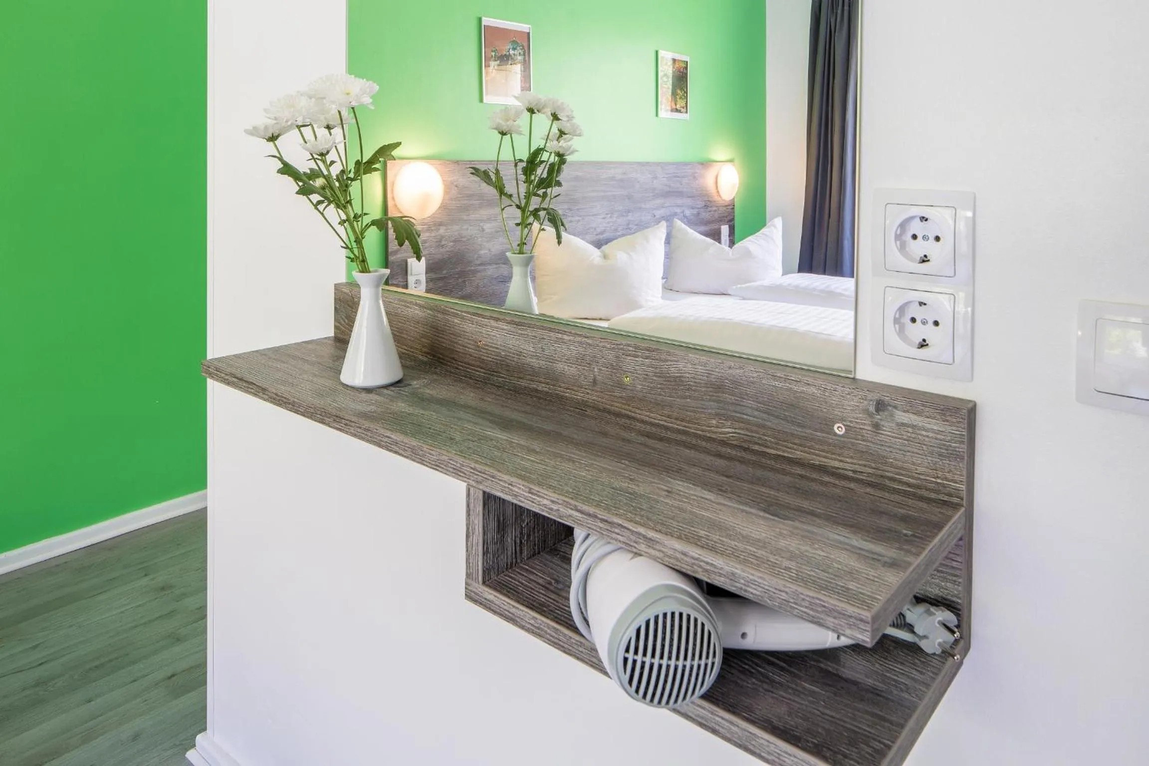 Decorative detail, Bathroom in Alecsa Hotel am Olympiastadion