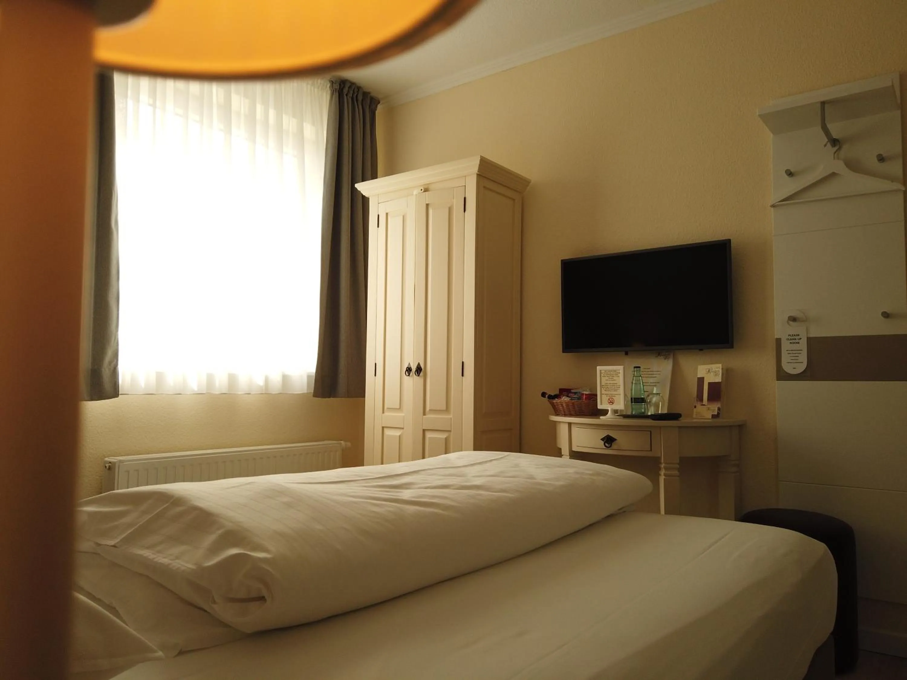 Decorative detail, Bed in Klausdorfer Hof