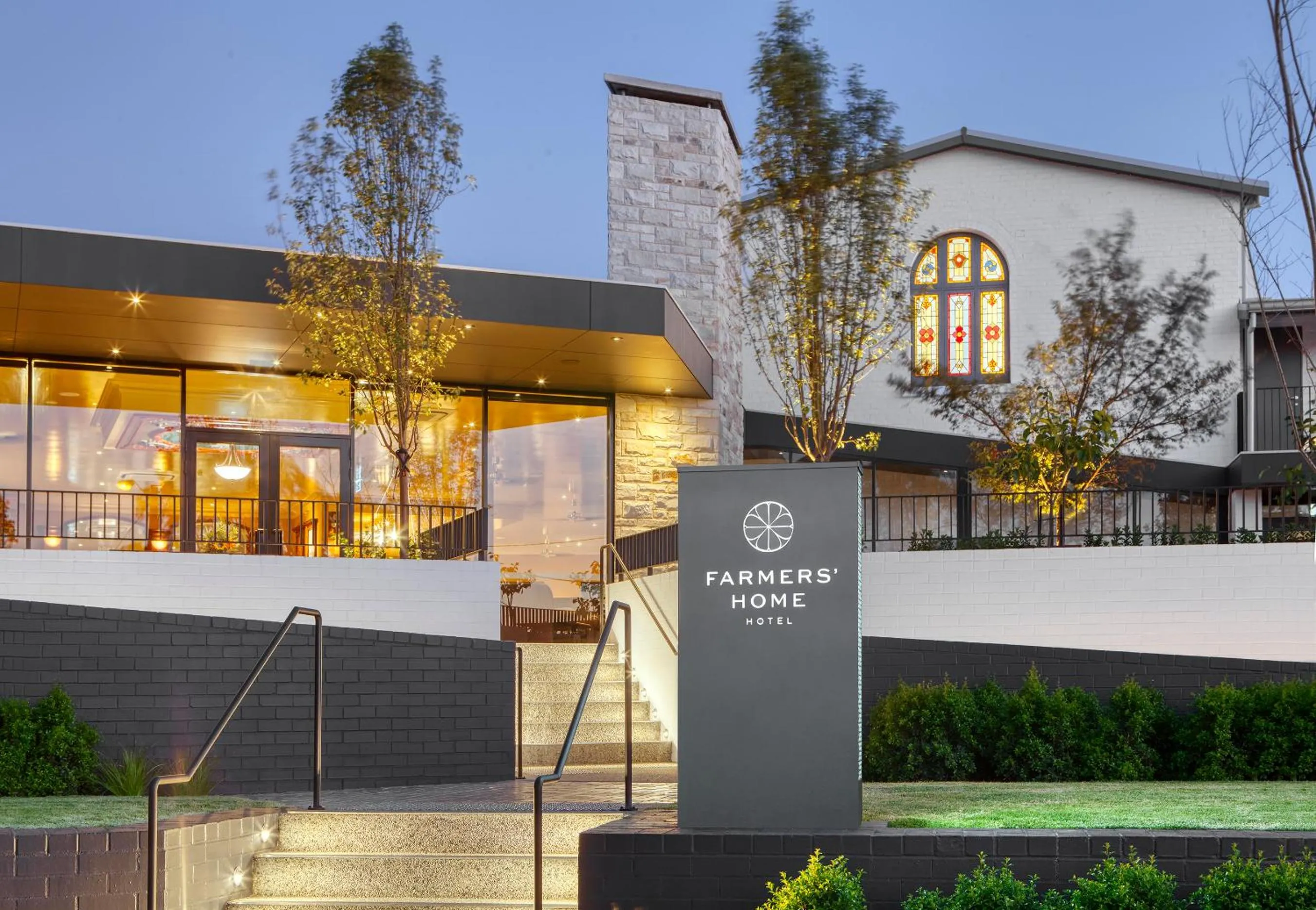 Property building in Farmers Home Hotel