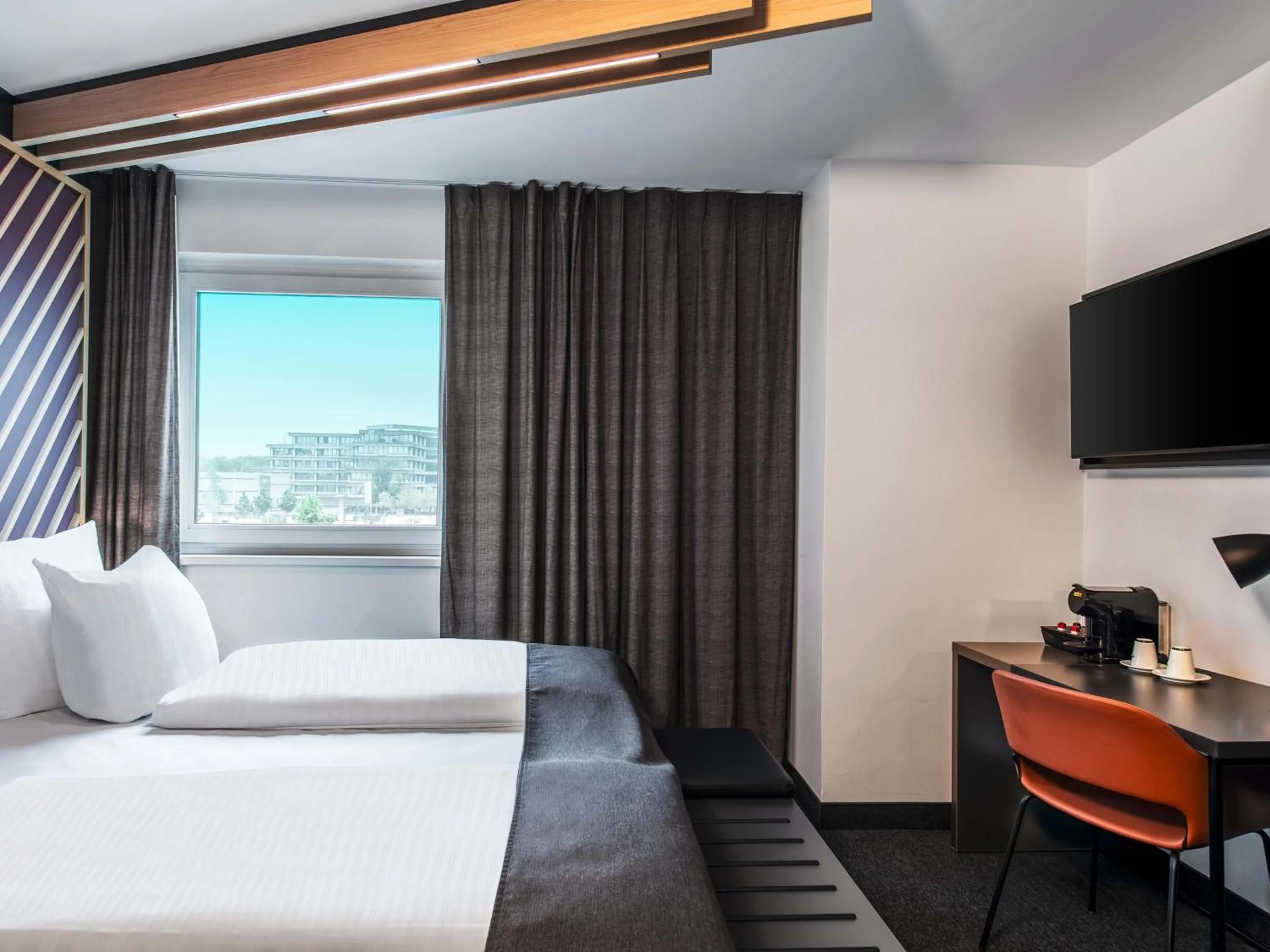 Photo of the whole room, Bed in B&B HOTEL München-Messe