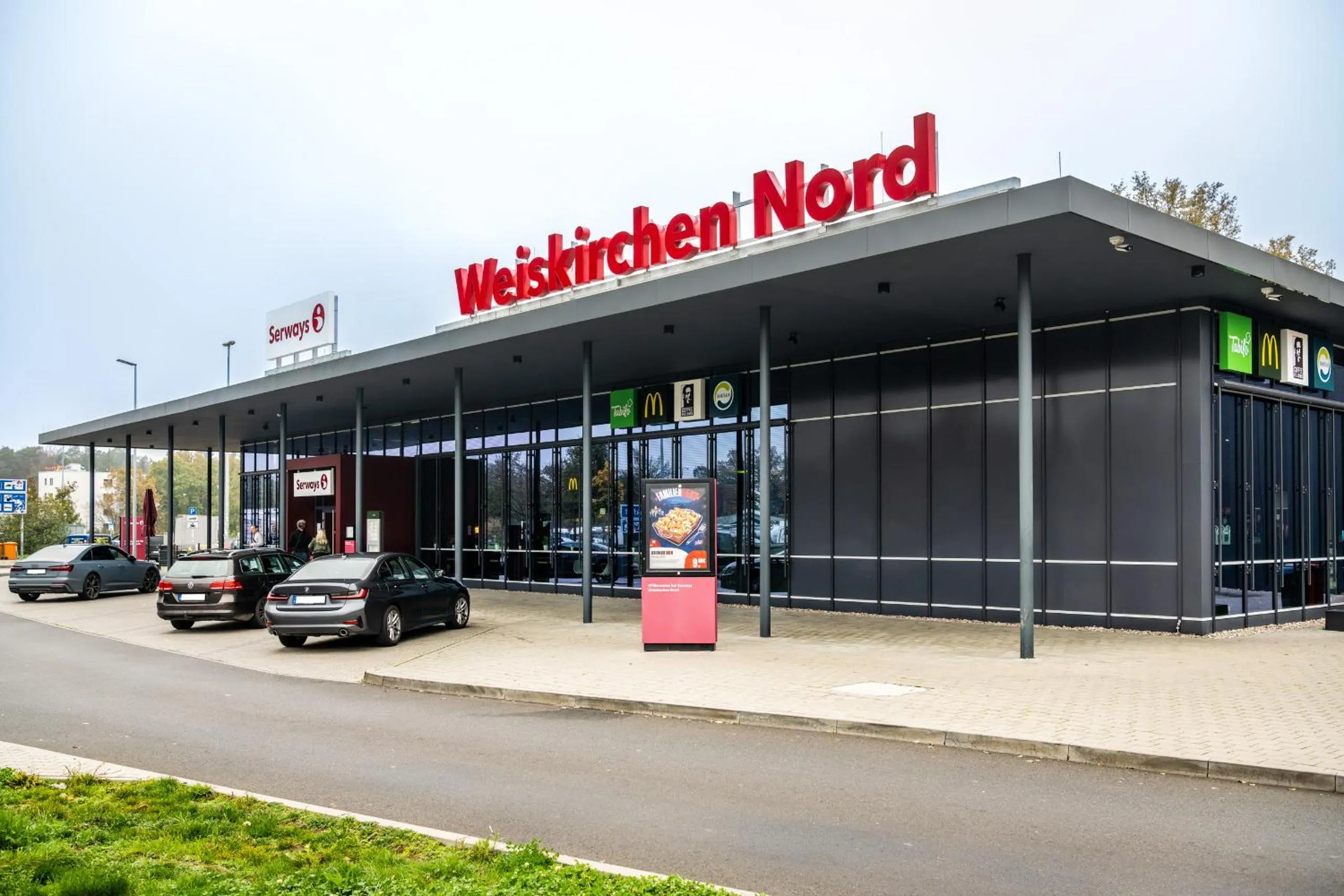 Facade/entrance in Serways Hotel Weiskirchen Nord