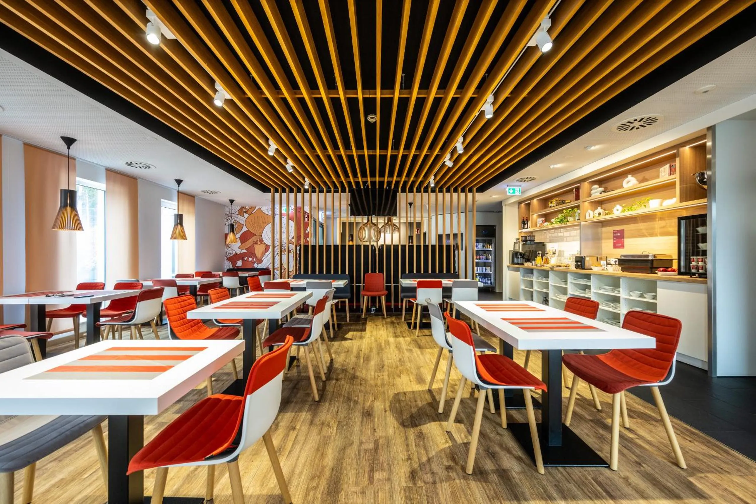 Restaurant/places to eat in Serways Hotel Weiskirchen Nord