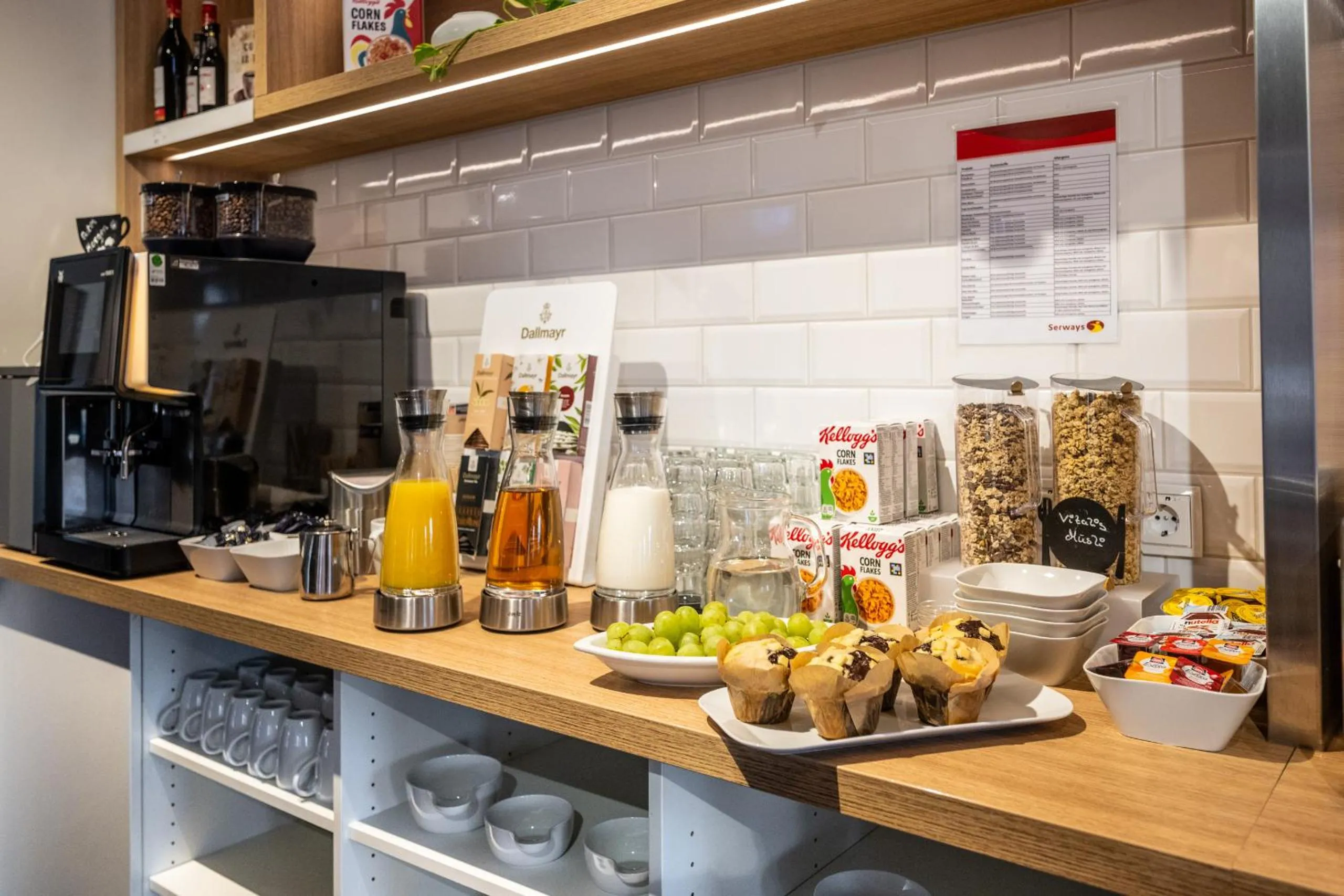 Breakfast in Serways Hotel Weiskirchen Nord