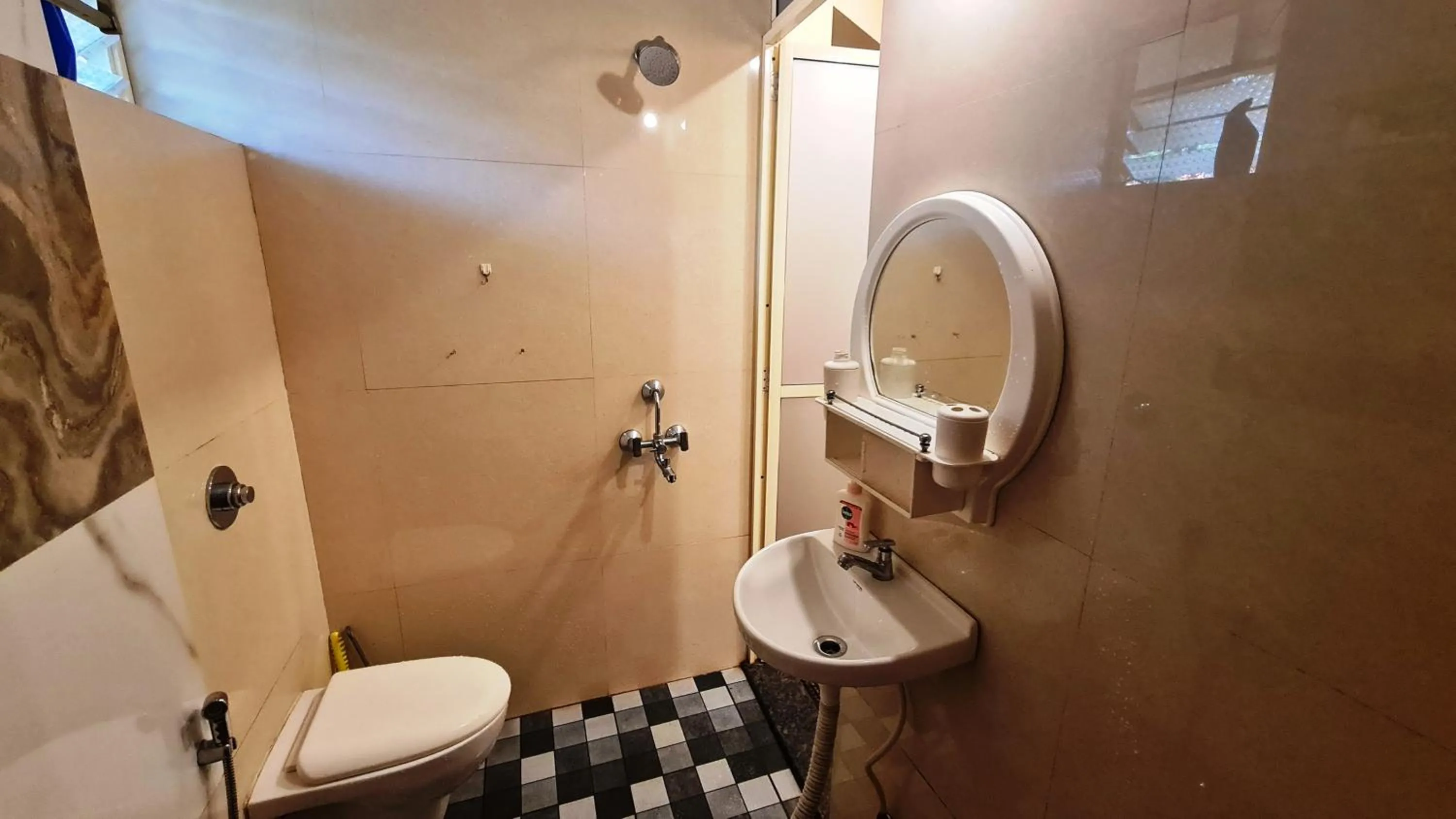 Godwill Kimo Guest house Seraulim