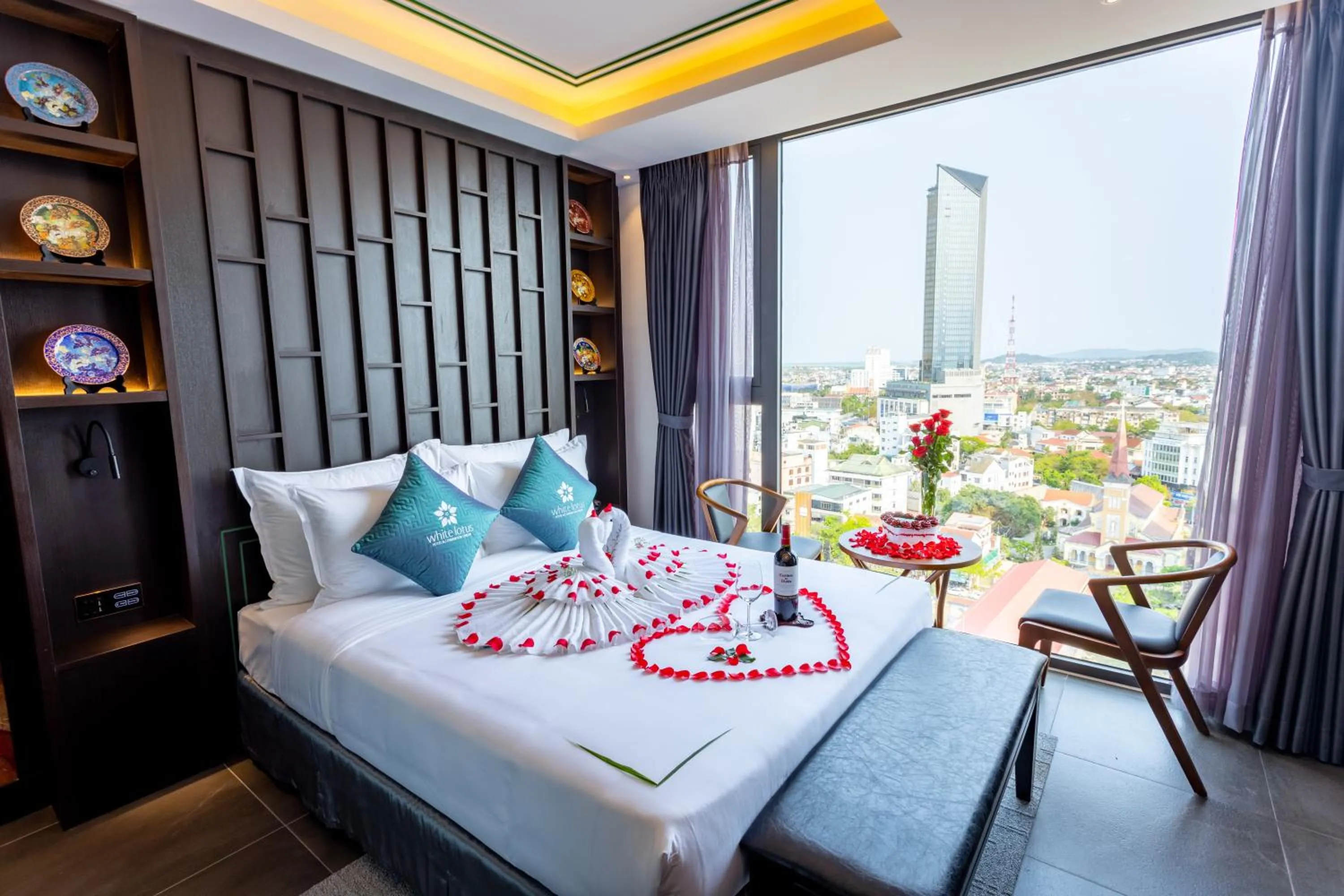 Photo of the whole room, Bed in White Lotus Hue Hotel