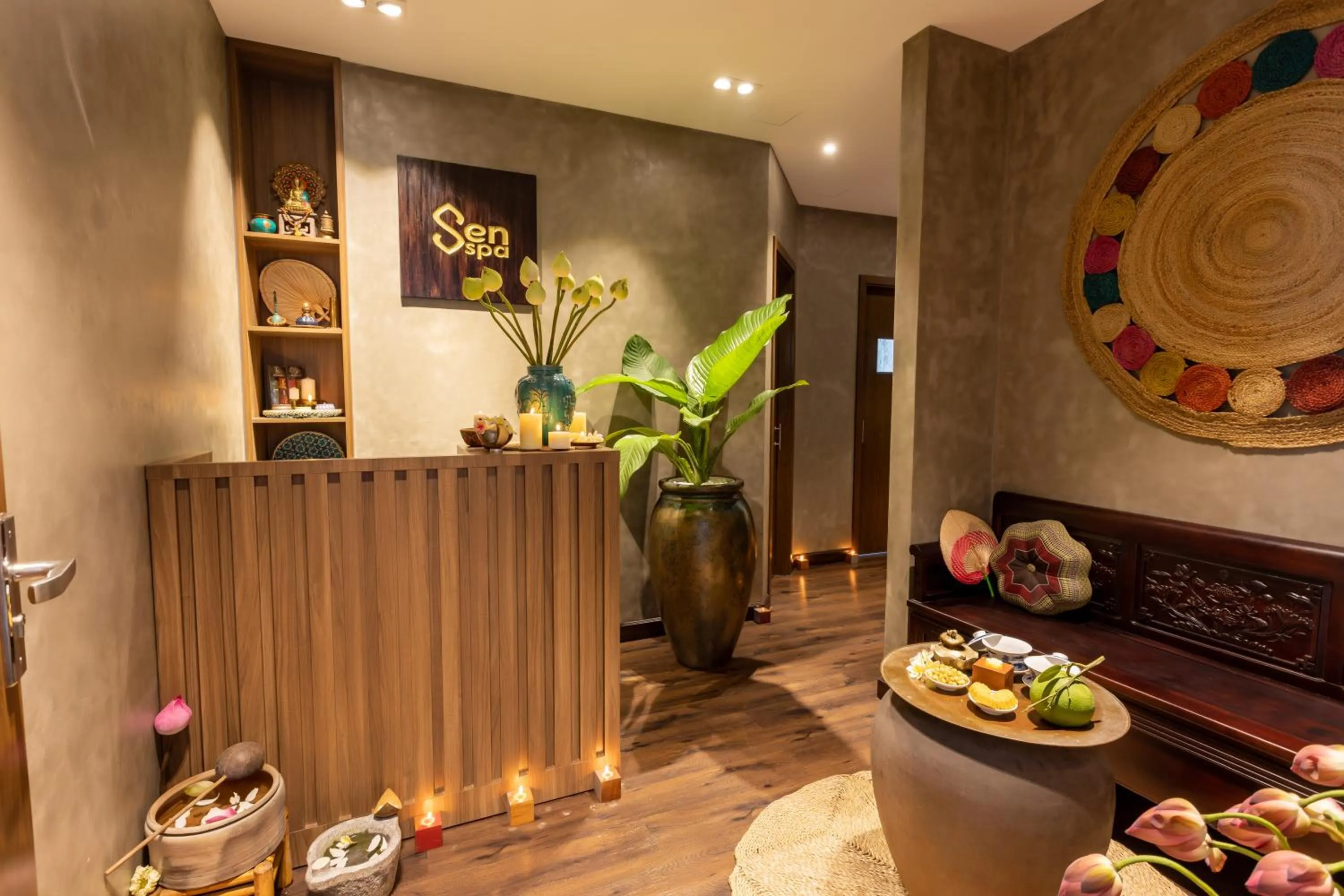 Massage in White Lotus Hue Hotel