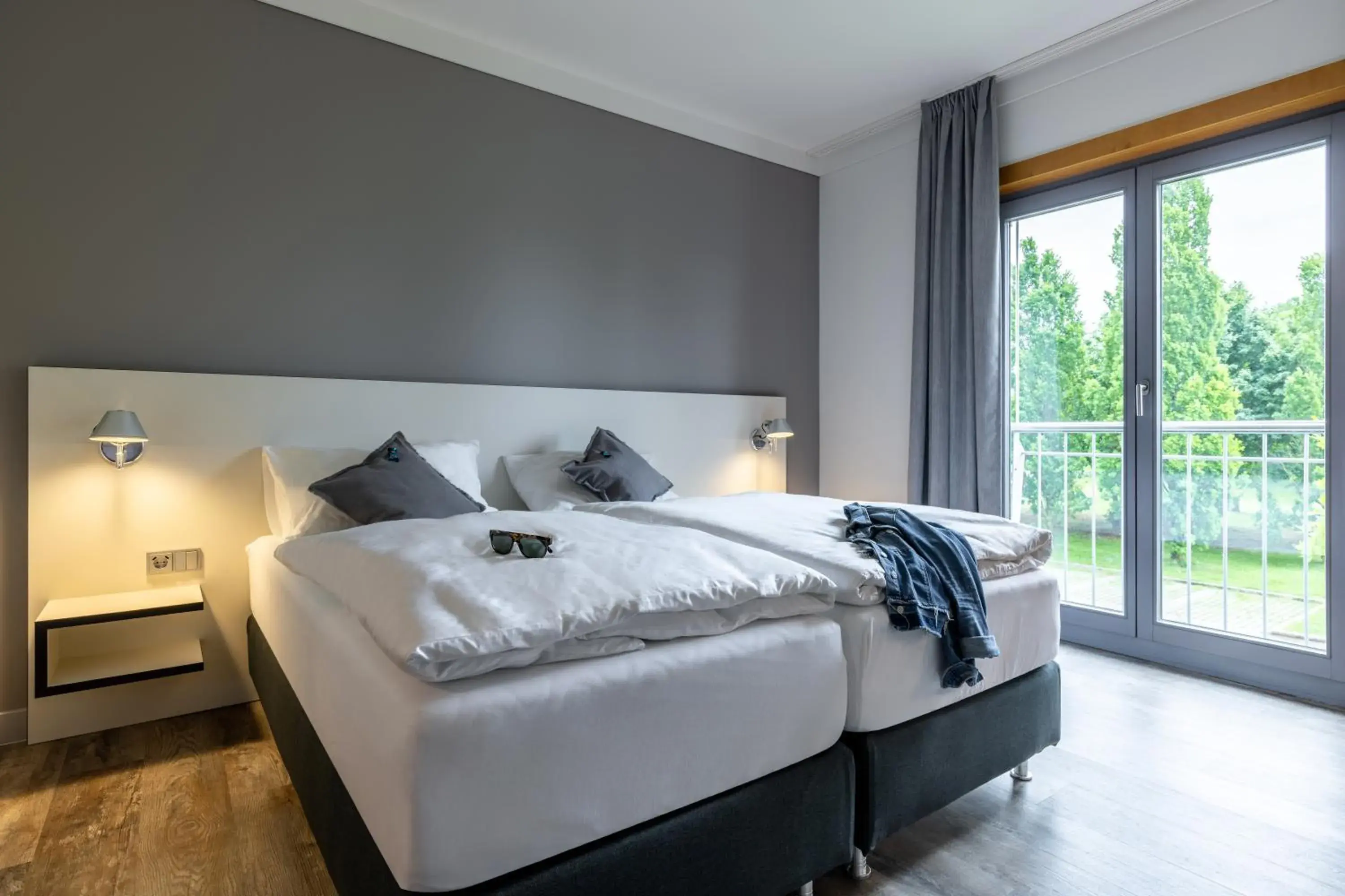 Photo of the whole room, Bed in Hotel Leipheim Süd Photo of the whole room, Bed in Hotel Leipheim Süd