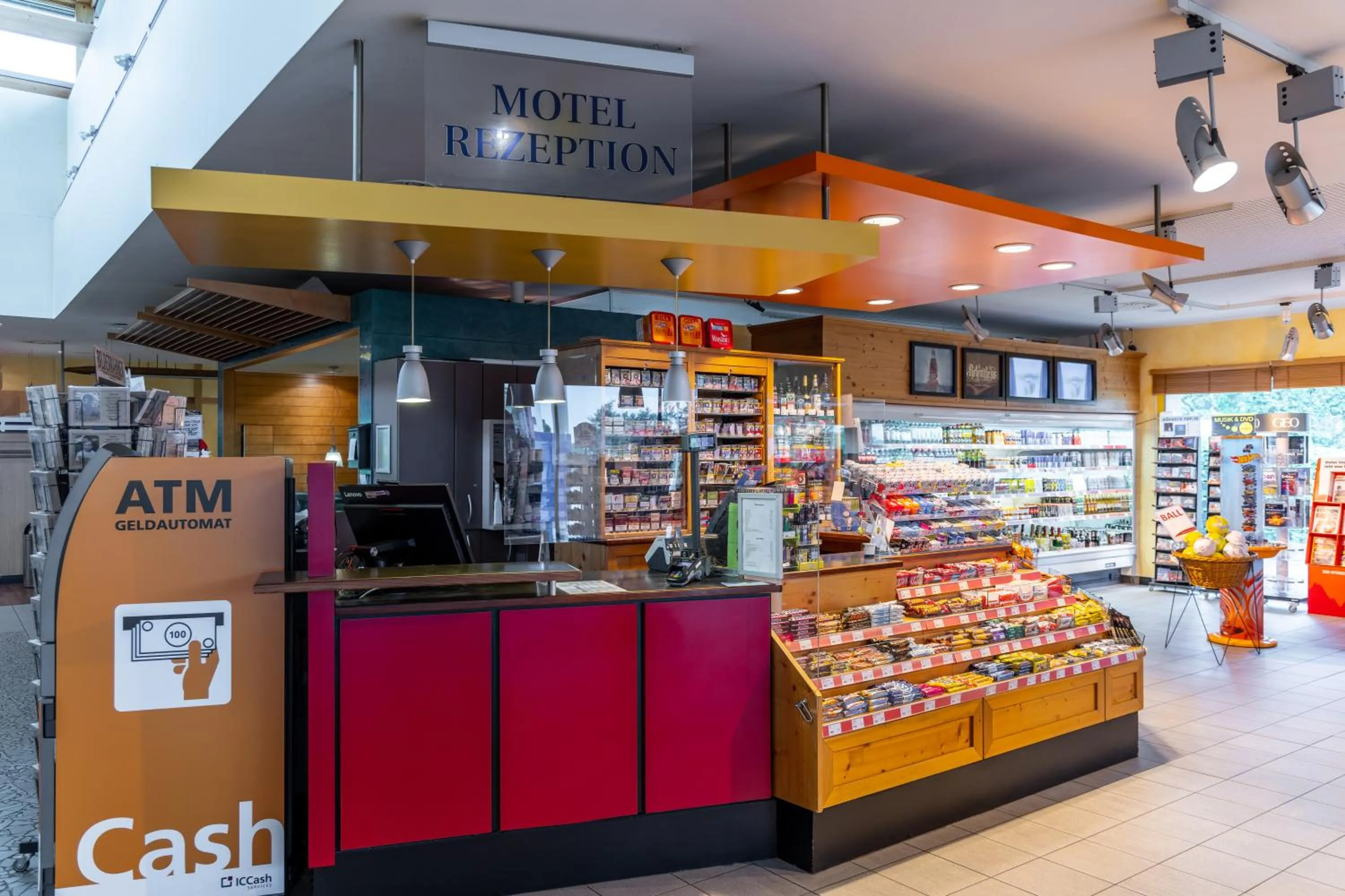Lobby or reception in Hotel Leipheim Süd
