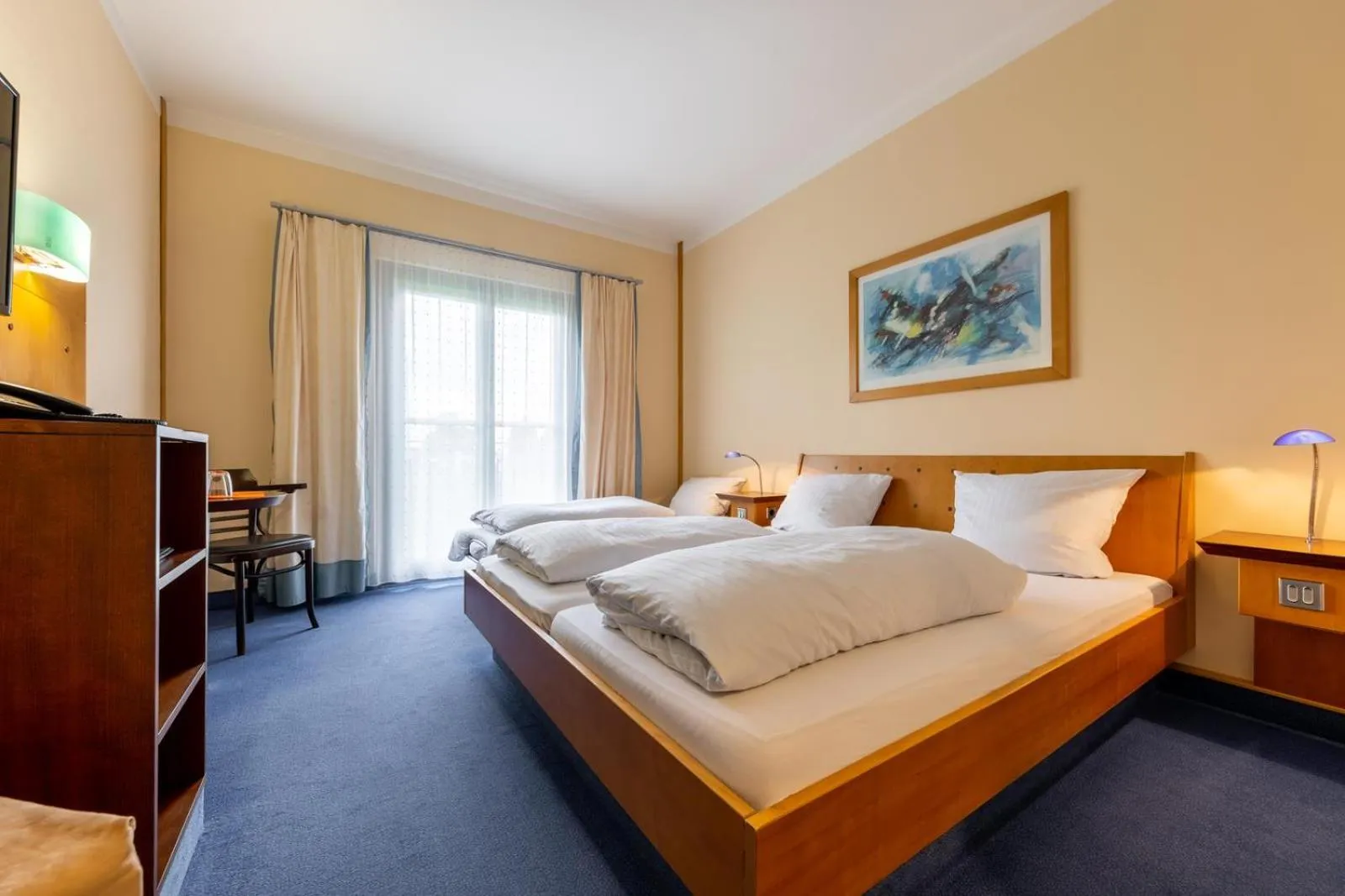 Photo of the whole room, Bed in Dresdner Tor Süd