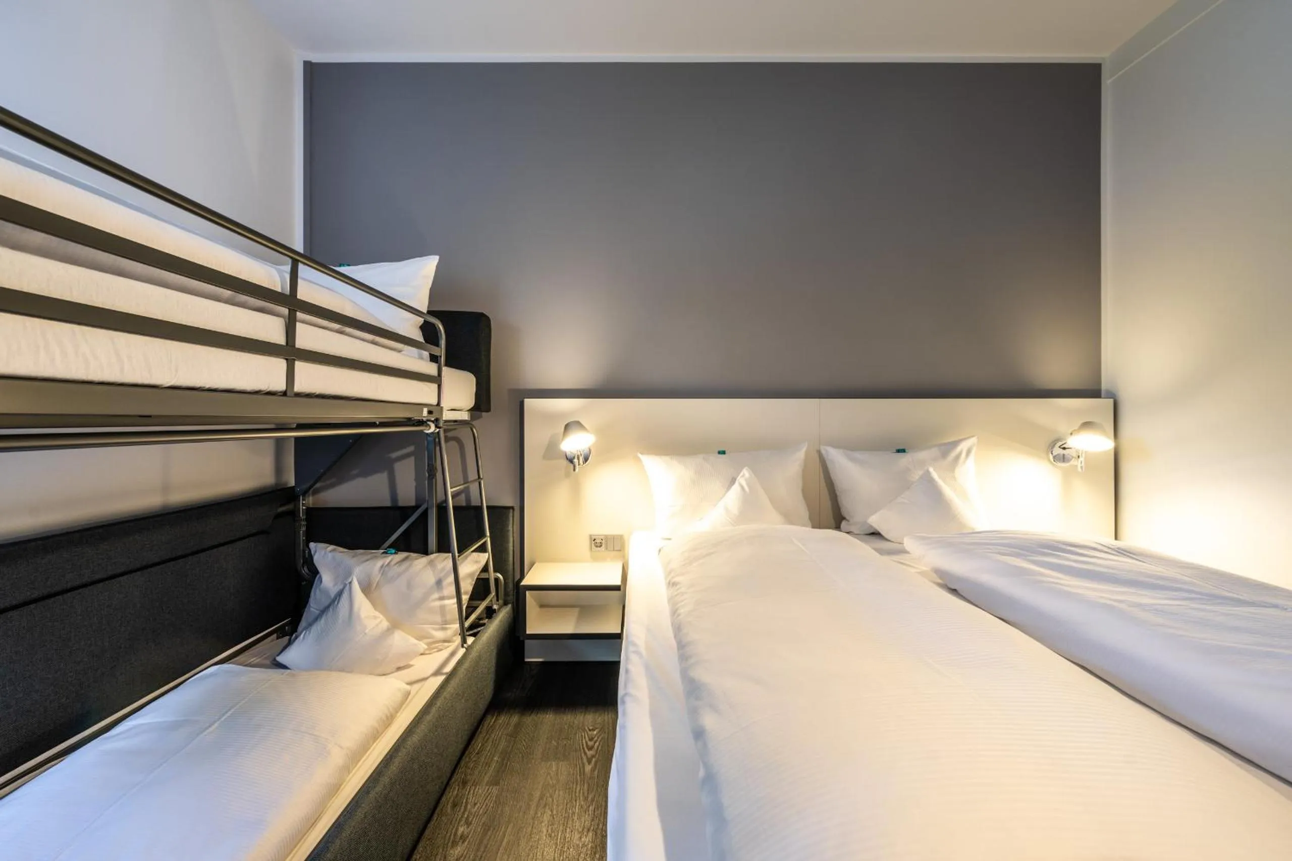 Photo of the whole room, Bed in Dresdner Tor Süd