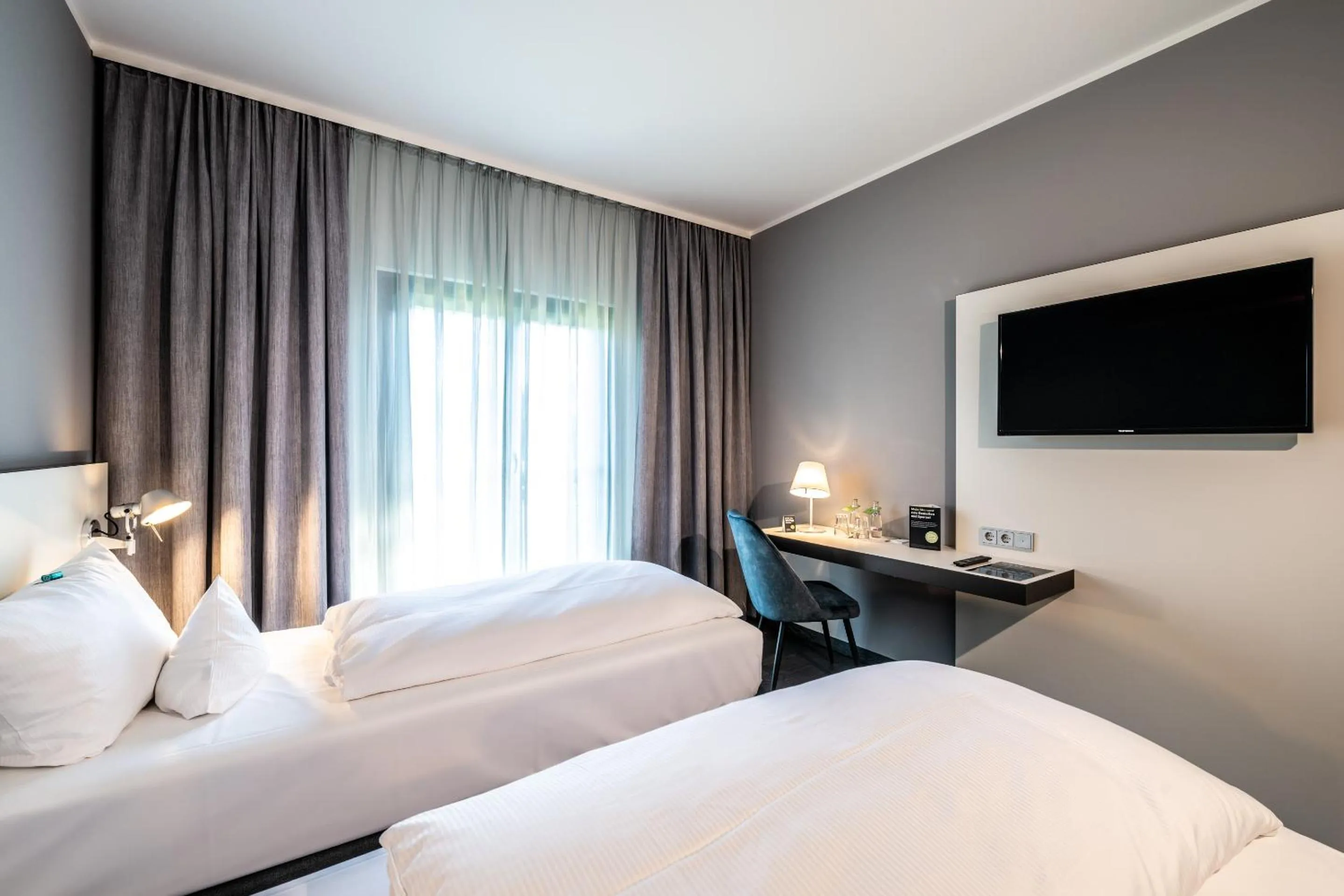 Bedroom, Bed in Dresdner Tor Süd