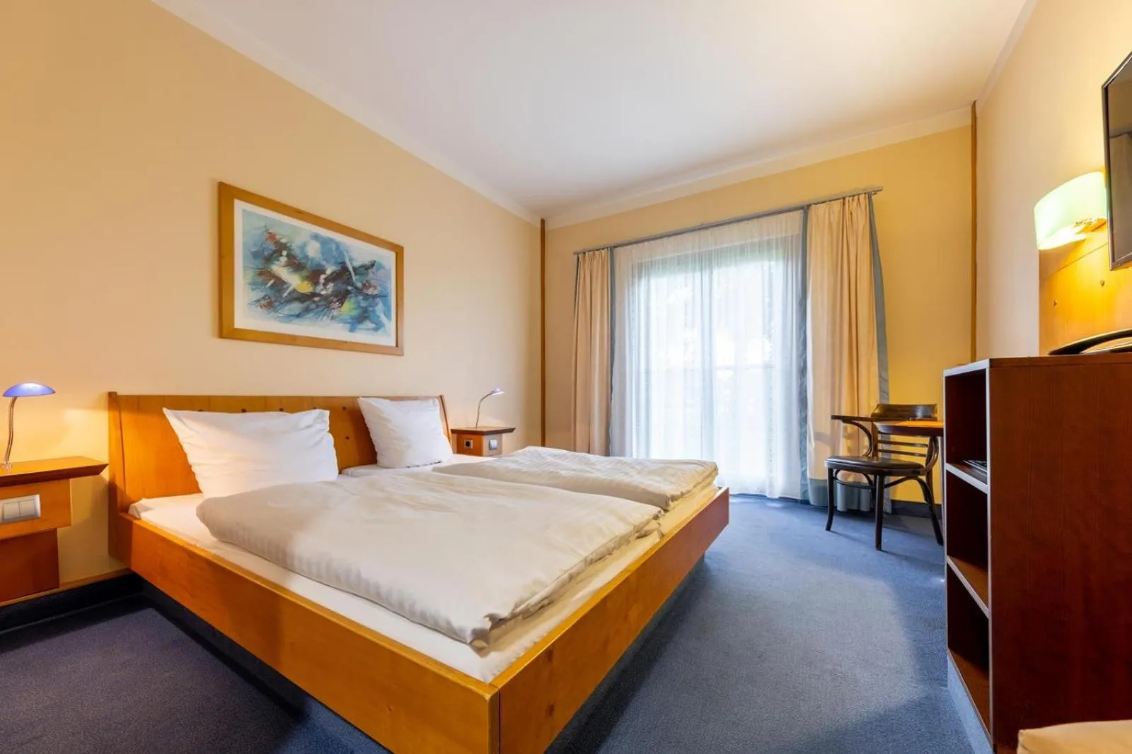 Photo of the whole room, Bed in Dresdner Tor Süd