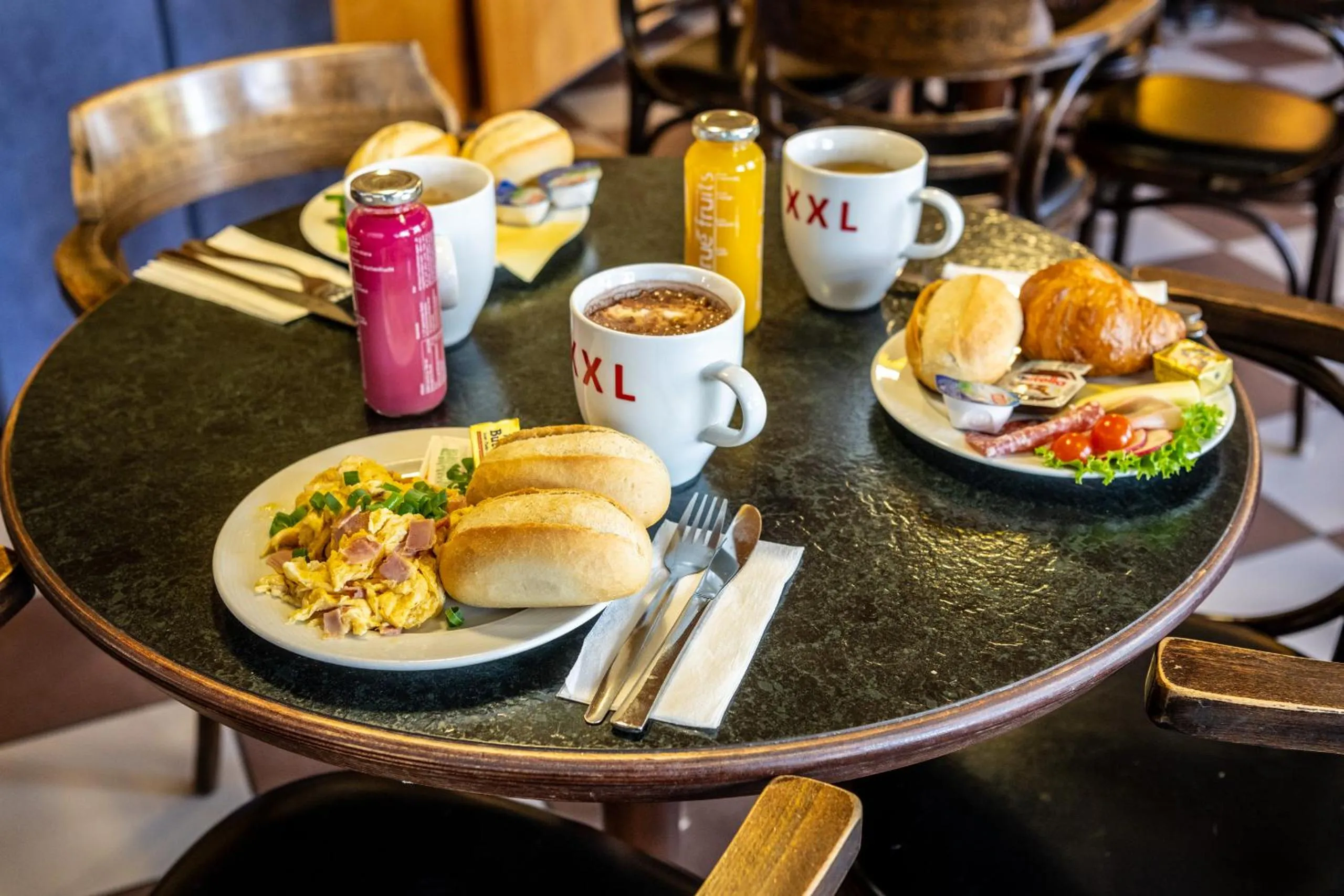 Breakfast in Dresdner Tor Süd