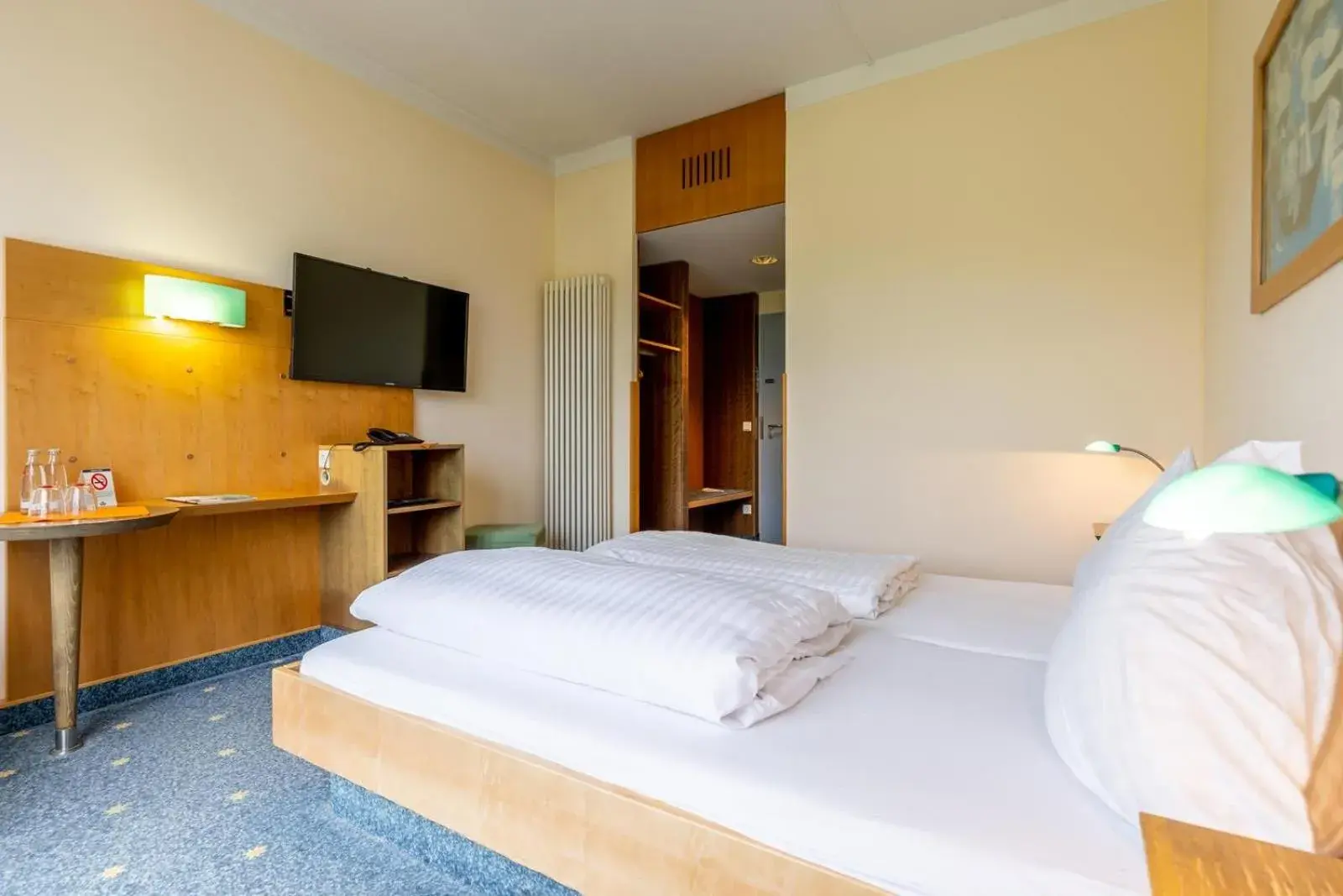 Double Room - single occupancy in Dresdner Tor Süd Double Room - single occupancy in Dresdner Tor Süd