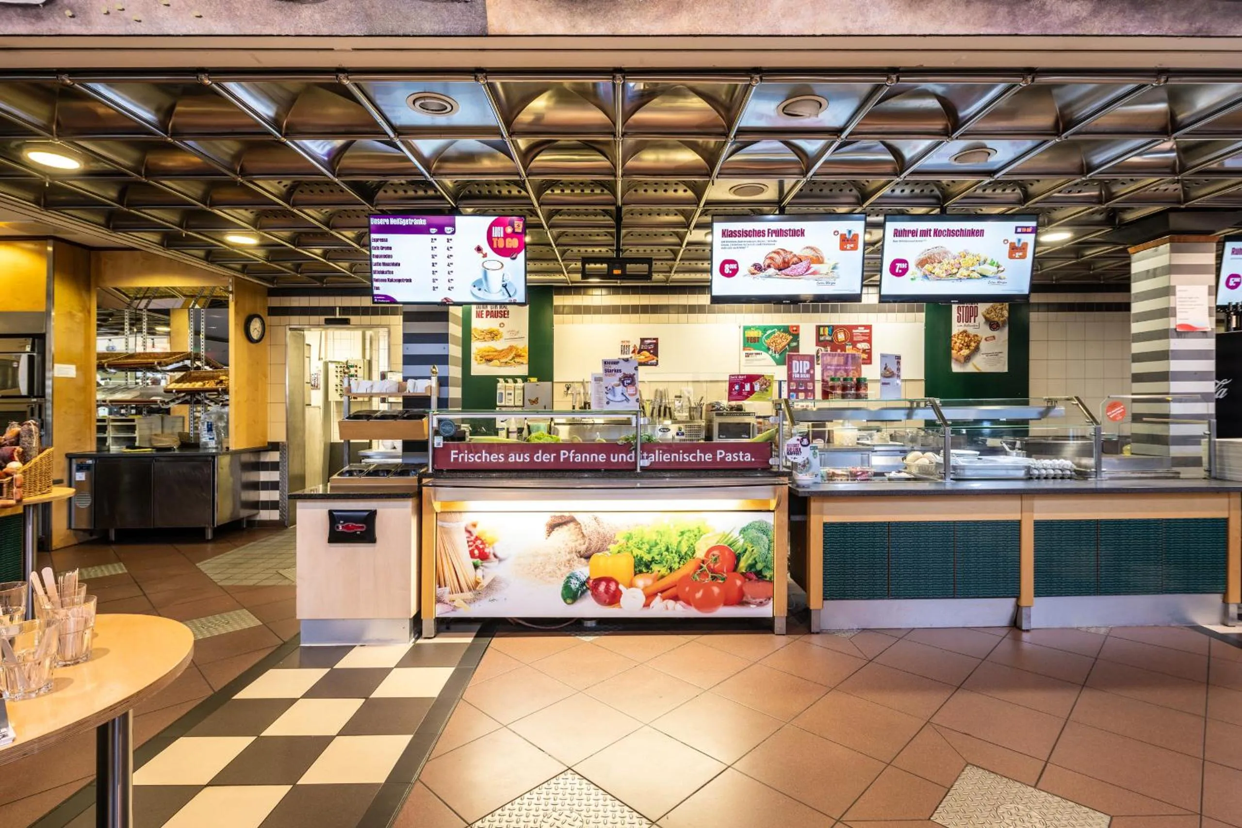 Restaurant/places to eat in Dresdner Tor Süd