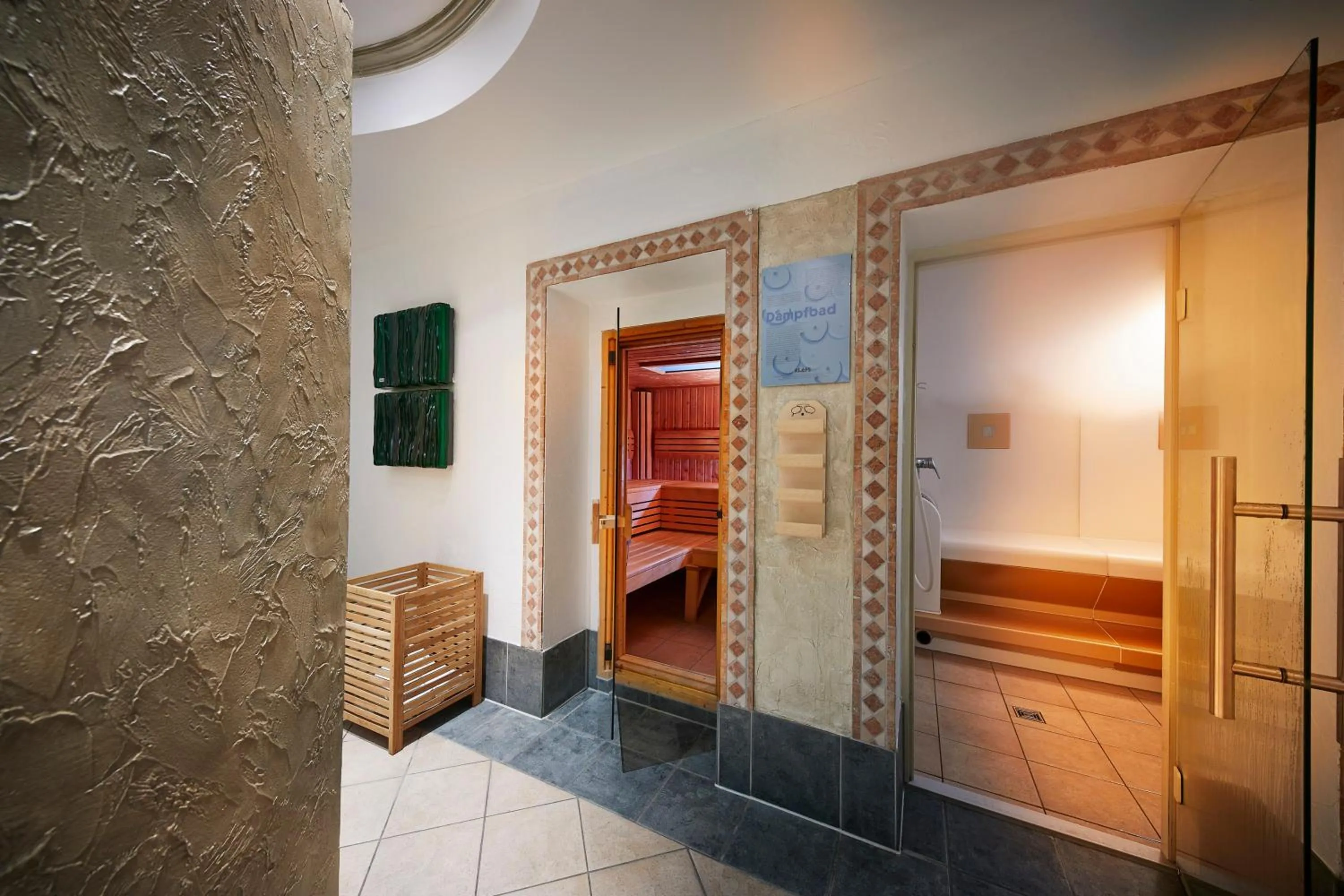 Sauna, Bed in Posthotel Rotenburg