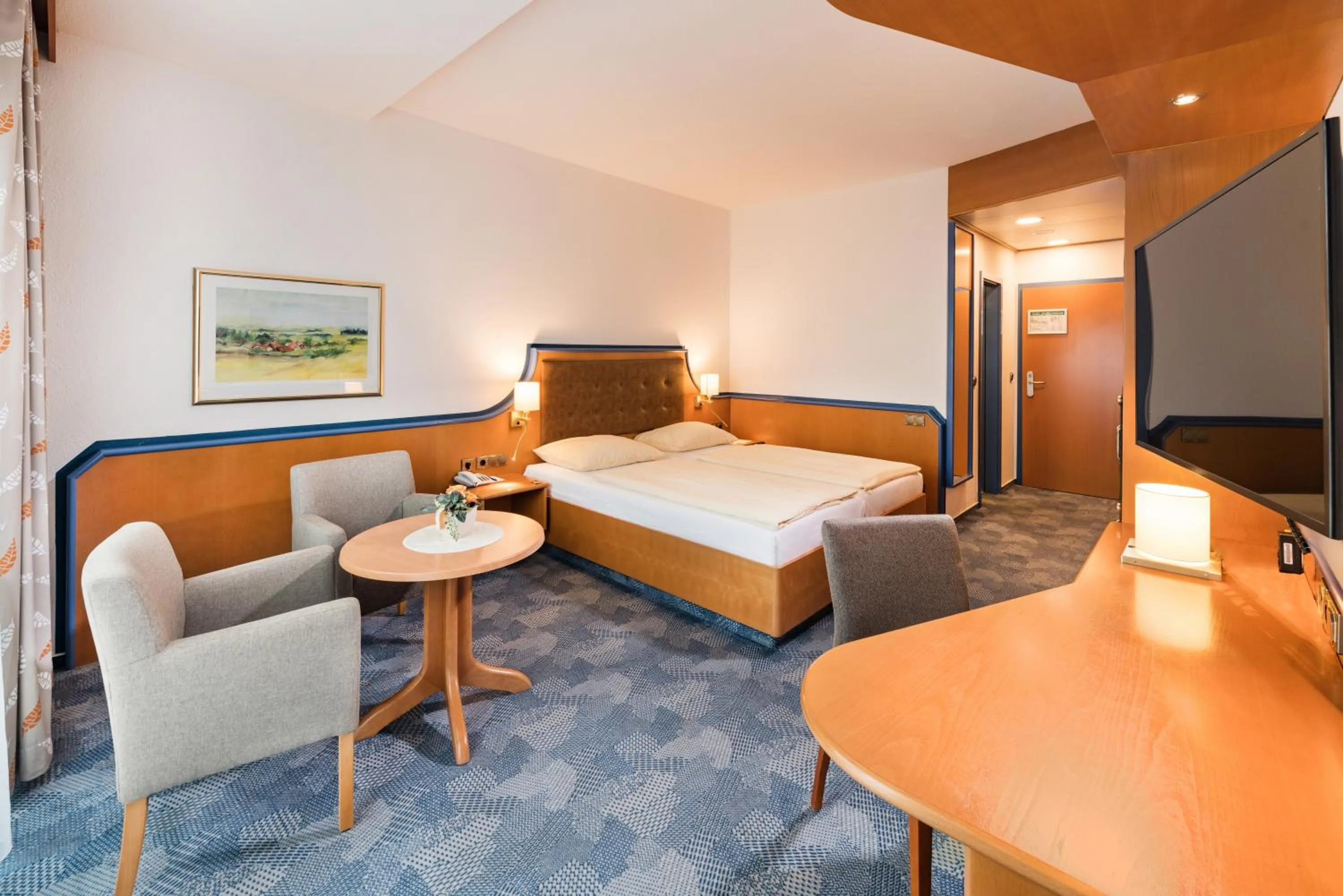 Photo of the whole room, Bed in Posthotel Rotenburg