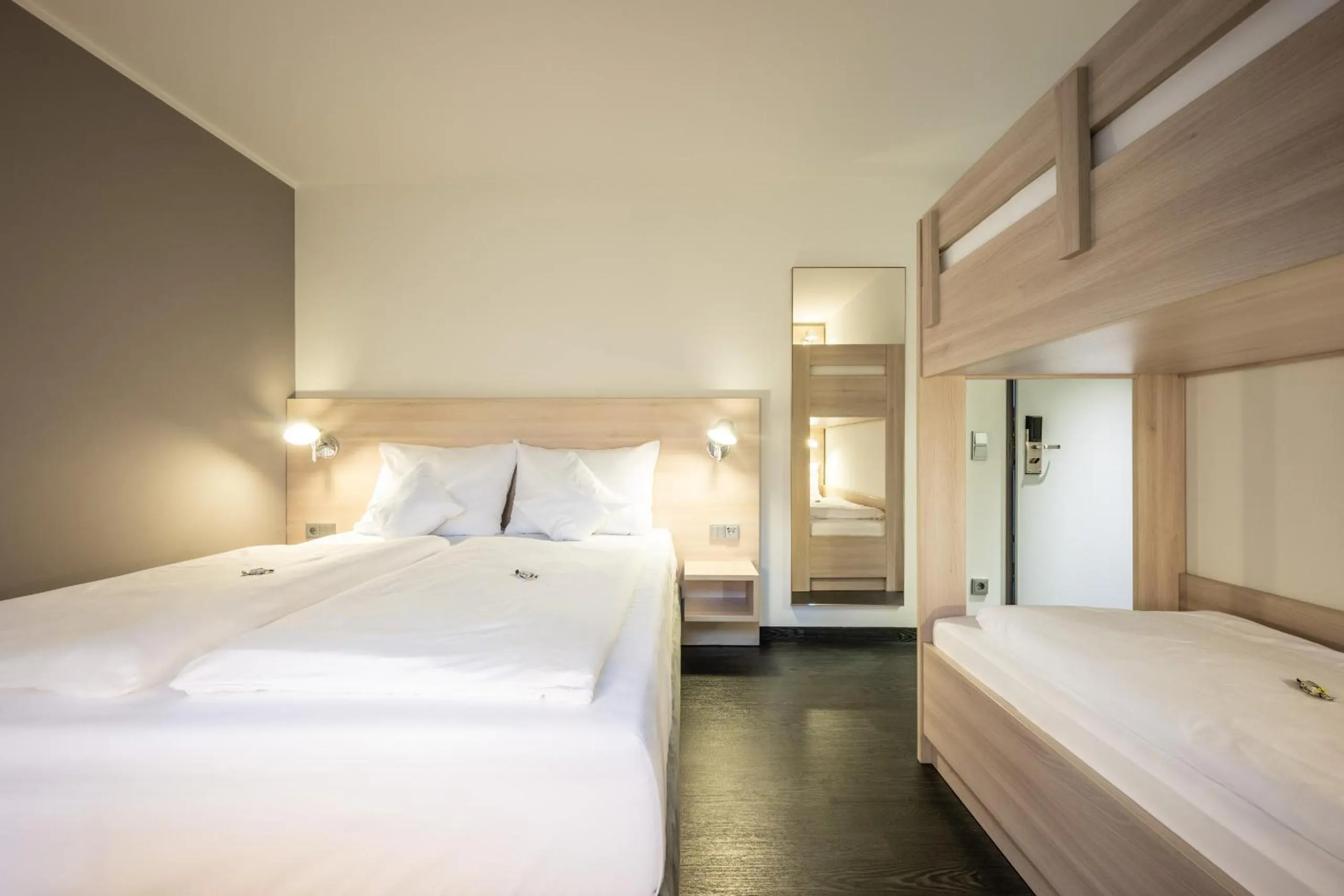 Bed in Serways Hotel Bruchsal West