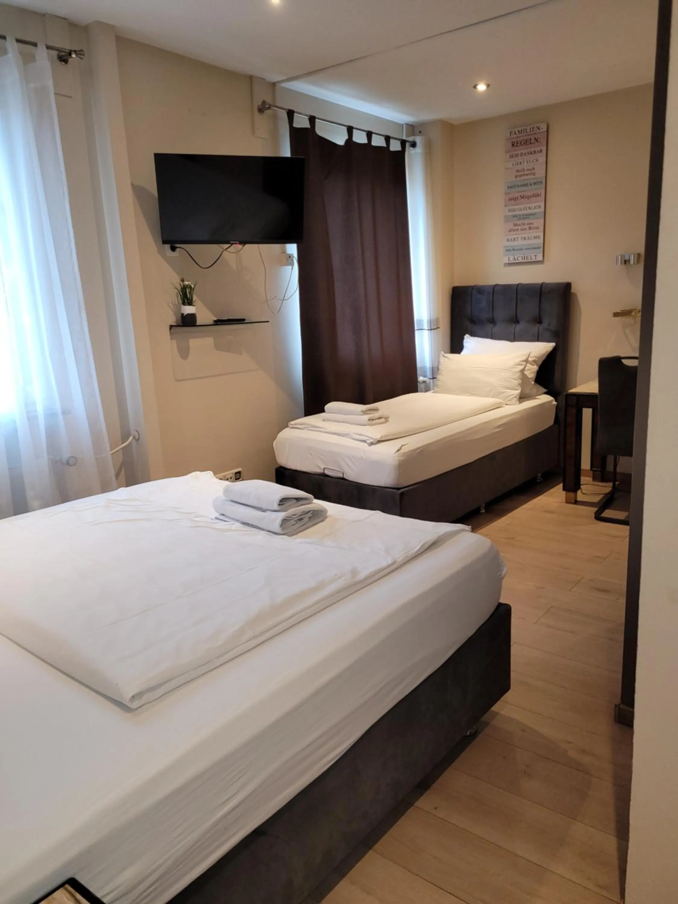 Bed in Hotel Franken an der Messe