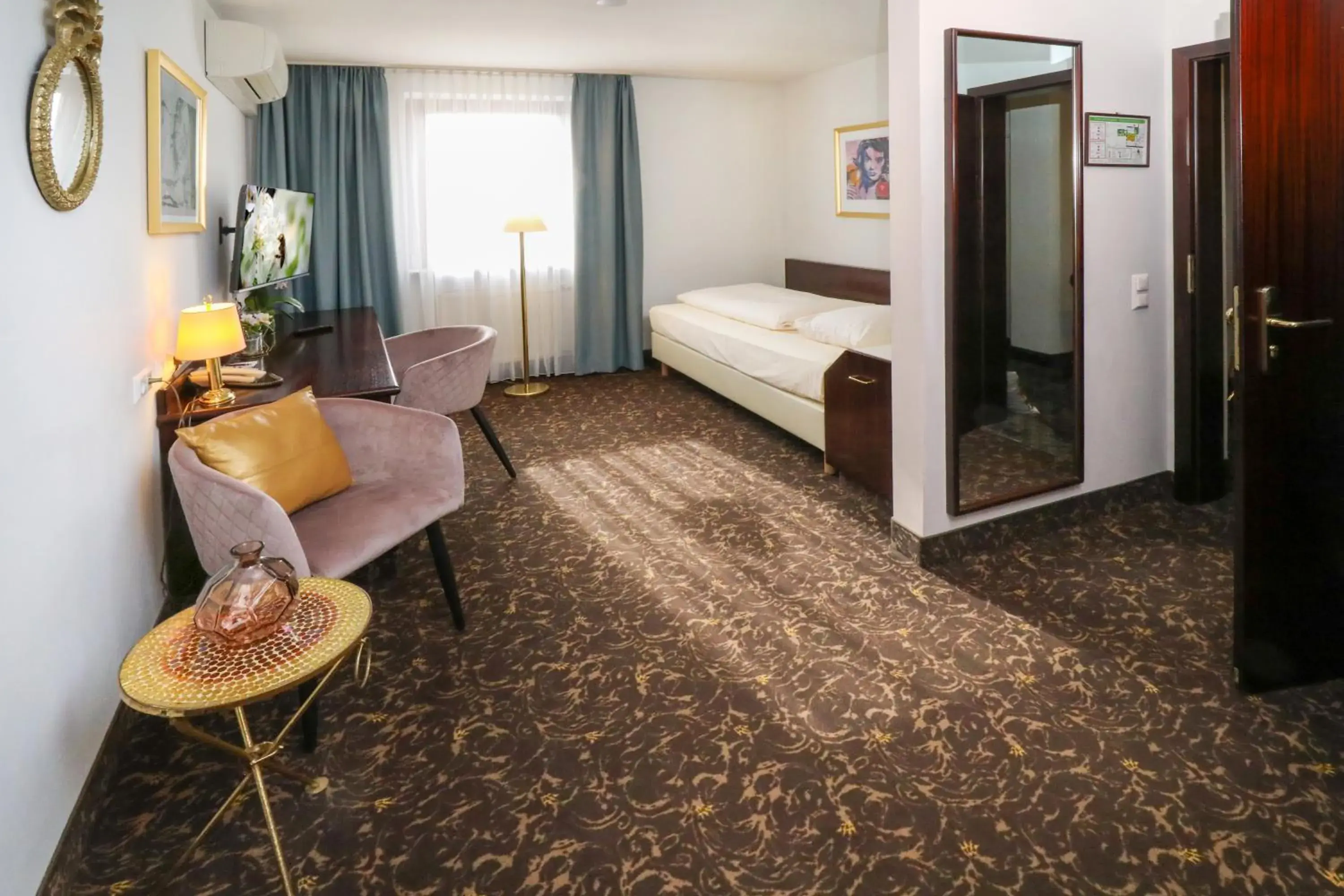 Comfort Single Room in City-Hotel Aschaffenburg Comfort Single Room in City-Hotel Aschaffenburg