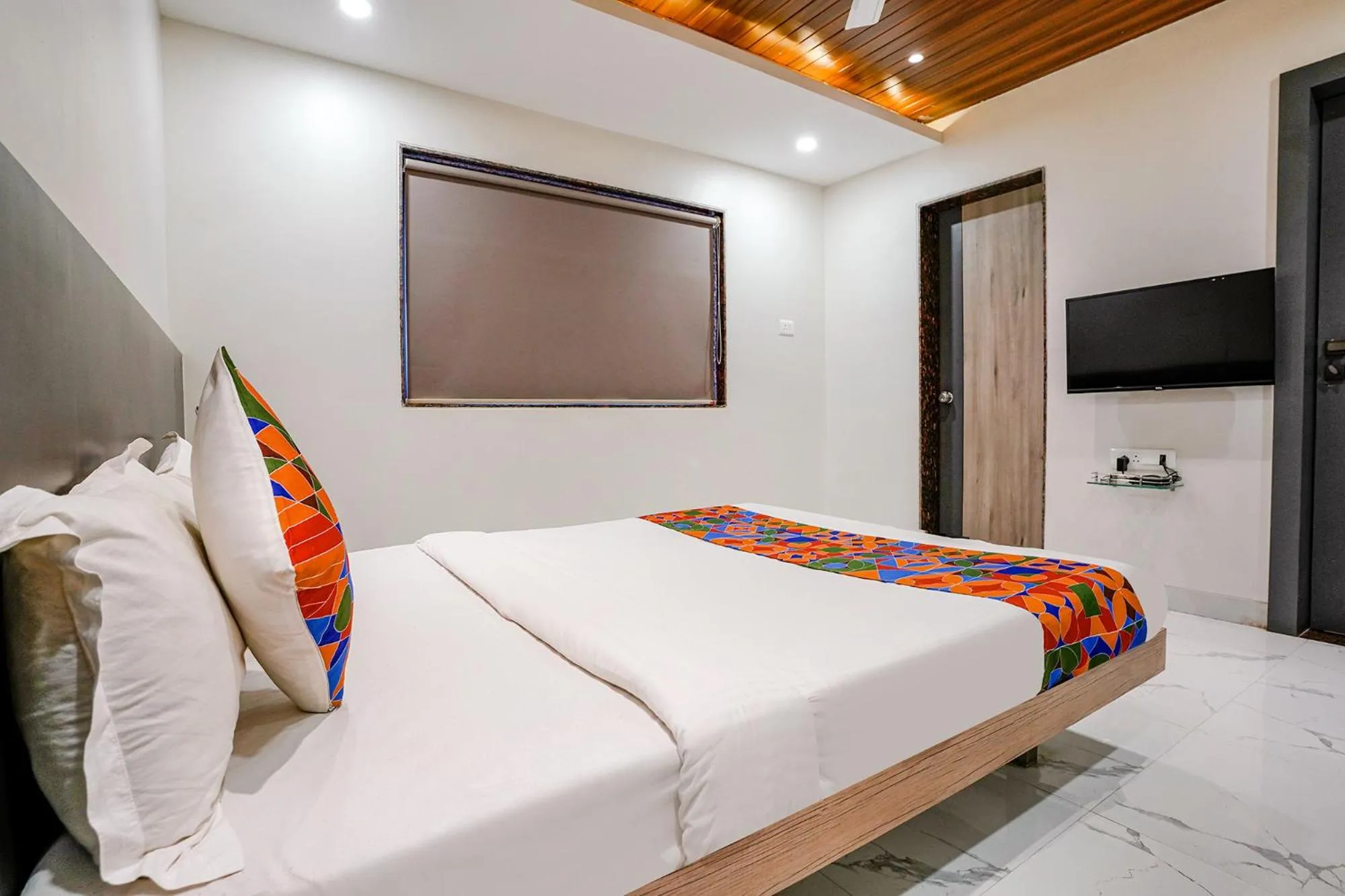 Bedroom, Bed in FabHotel Ansh