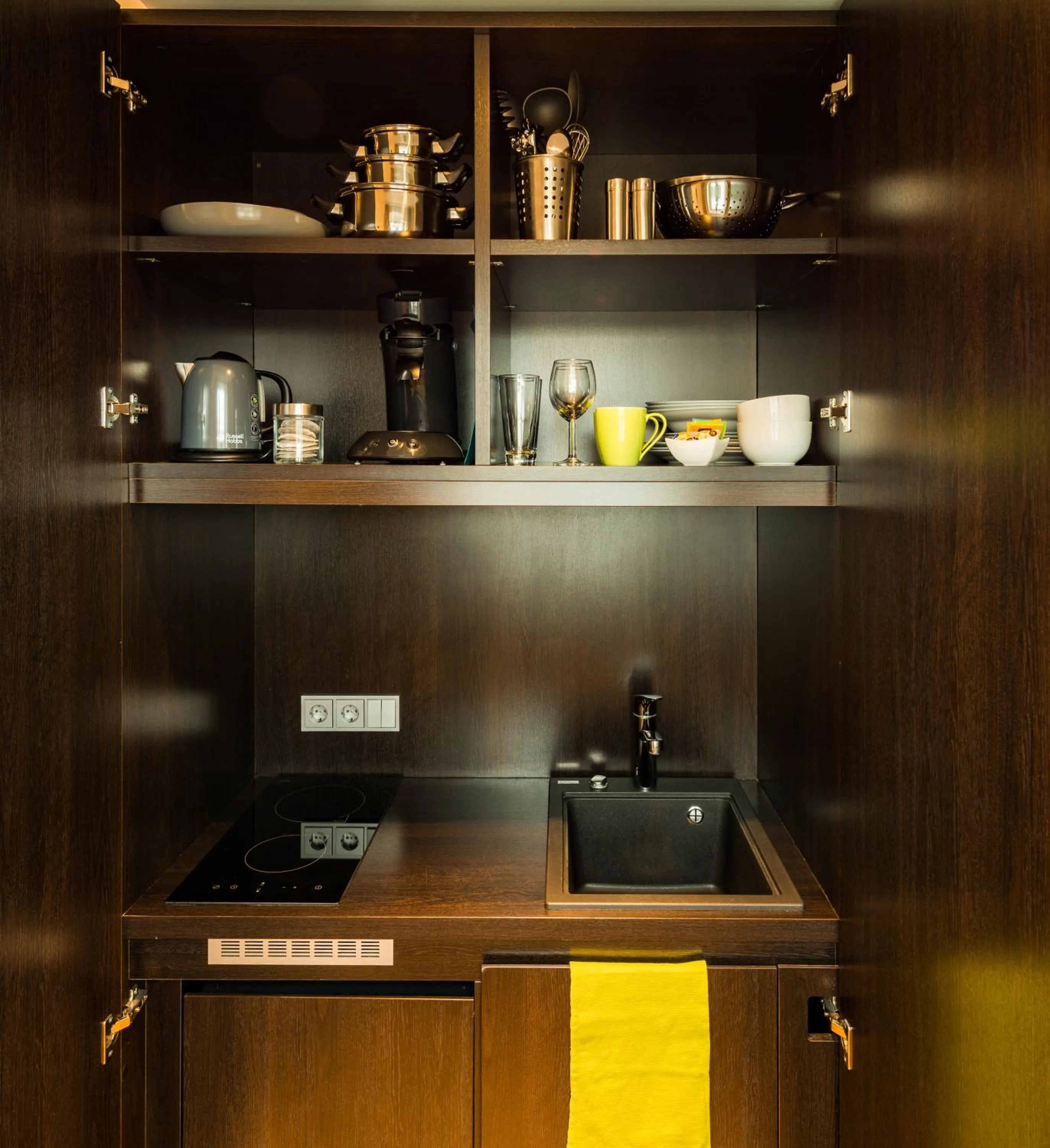 Kitchen or kitchenette in sevenDays Hotel BoardingHouse Mannheim