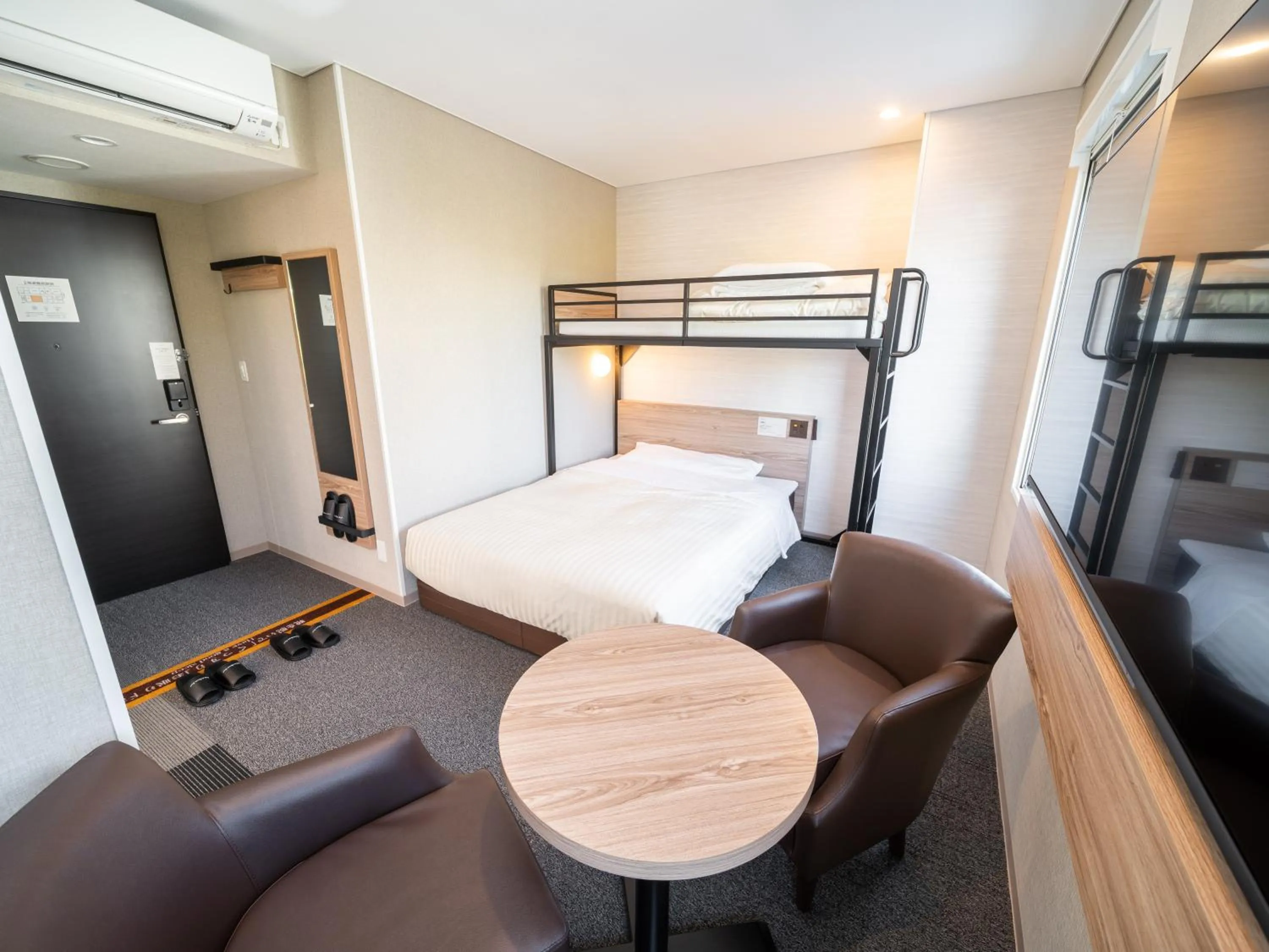 bunk bed, Bed in Super Hotel Higashi-Maizuru