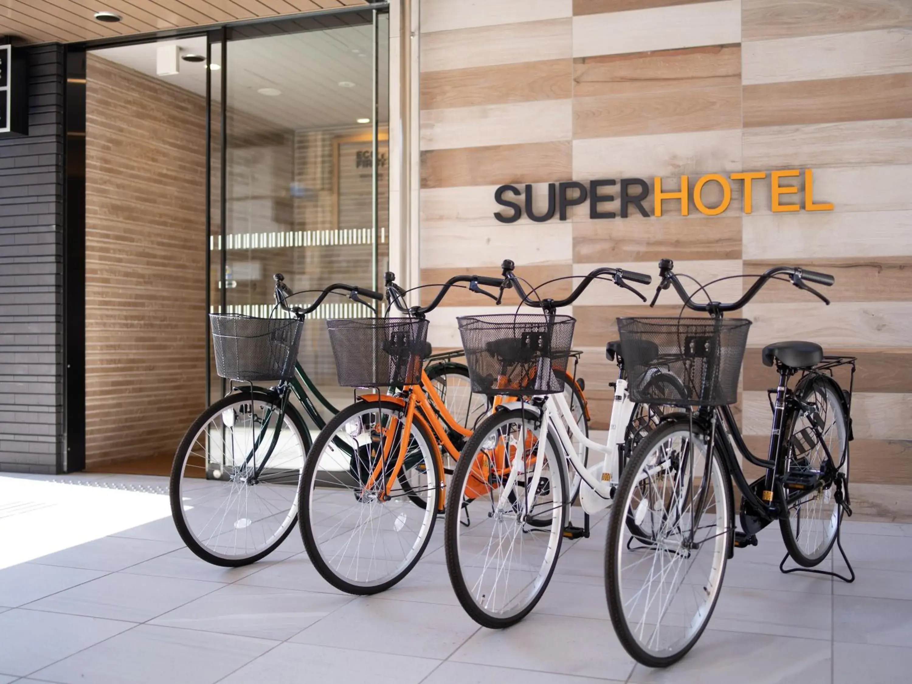 Facade/entrance in Super Hotel Higashi-Maizuru Facade/entrance in Super Hotel Higashi-Maizuru